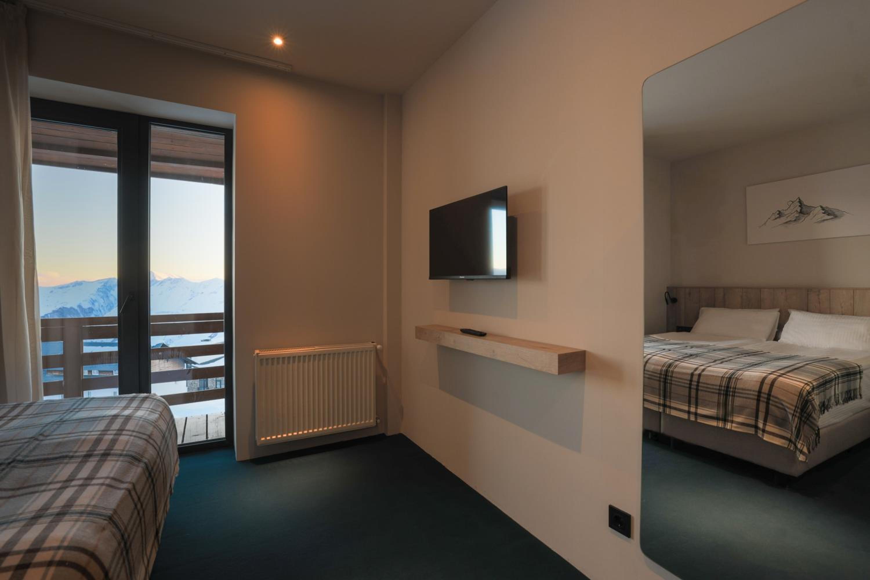 Standard Double or Twin Room - Photo 3