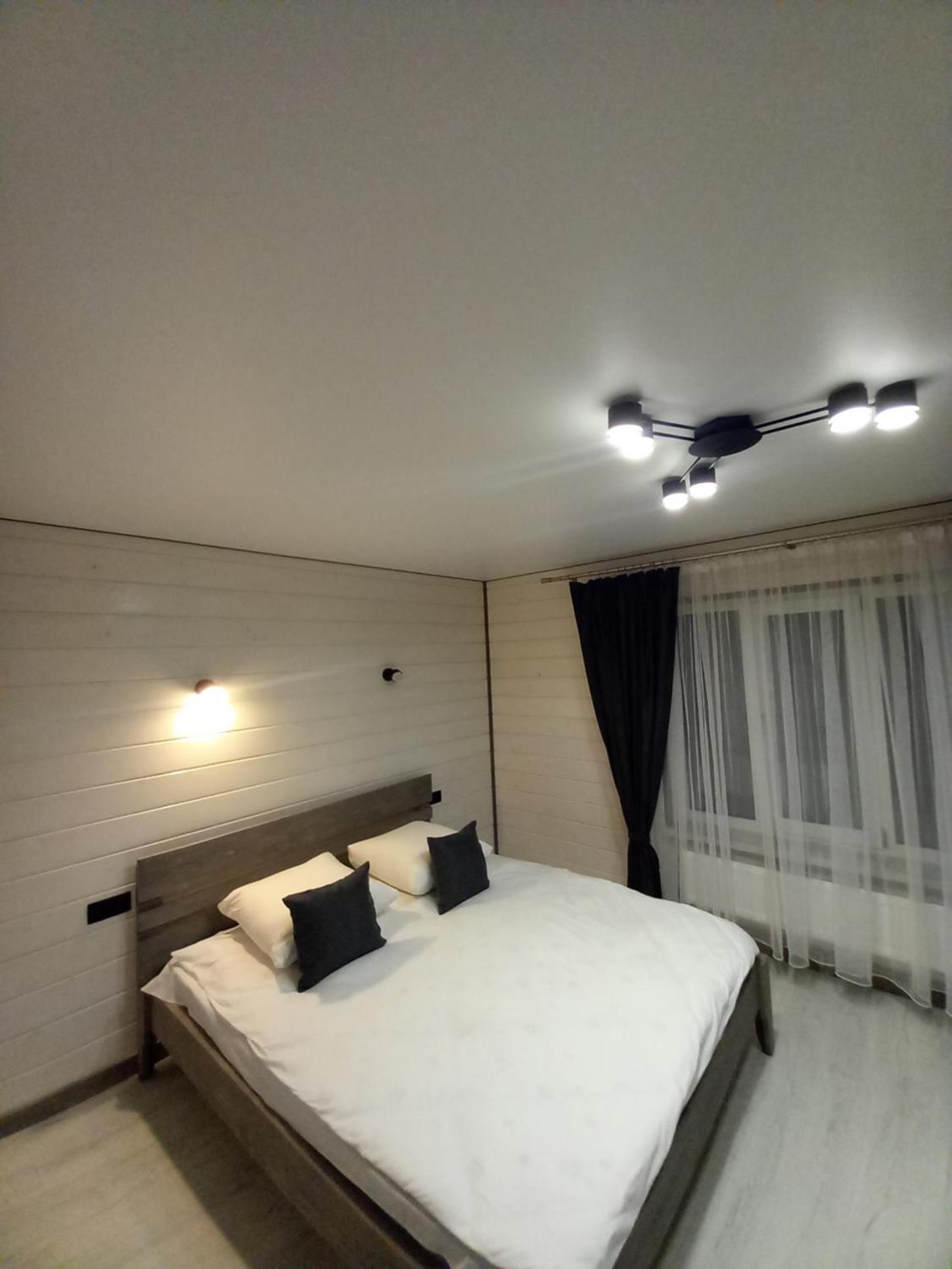 Three-Bedroom House photo 2