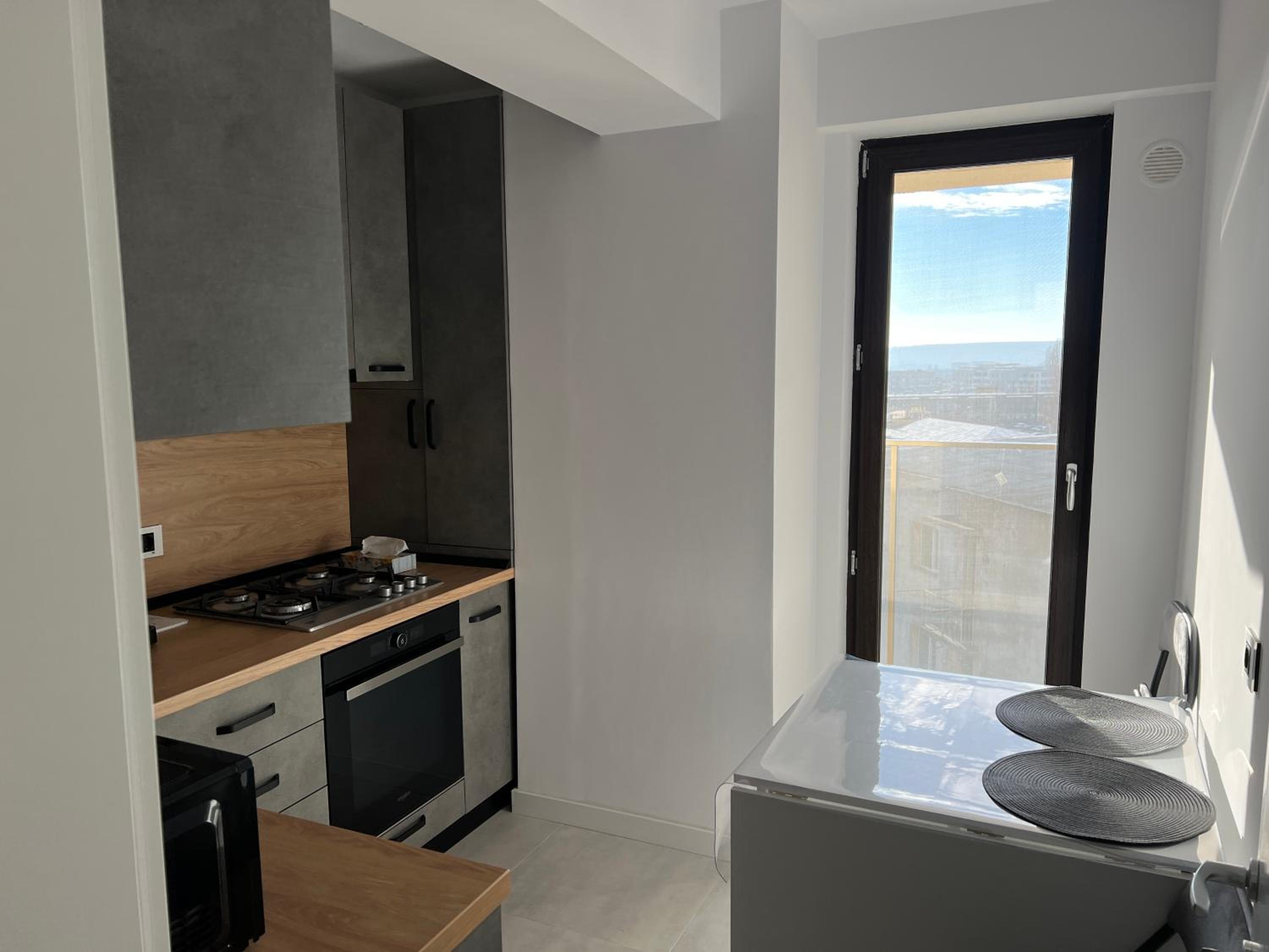 One-Bedroom Apartment photo 2