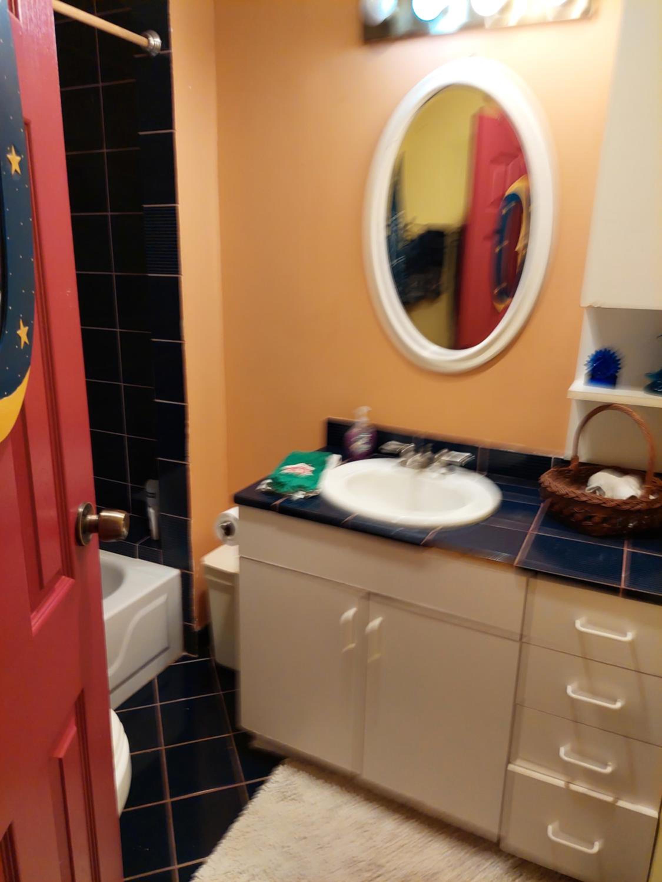 Peach Room photo 2