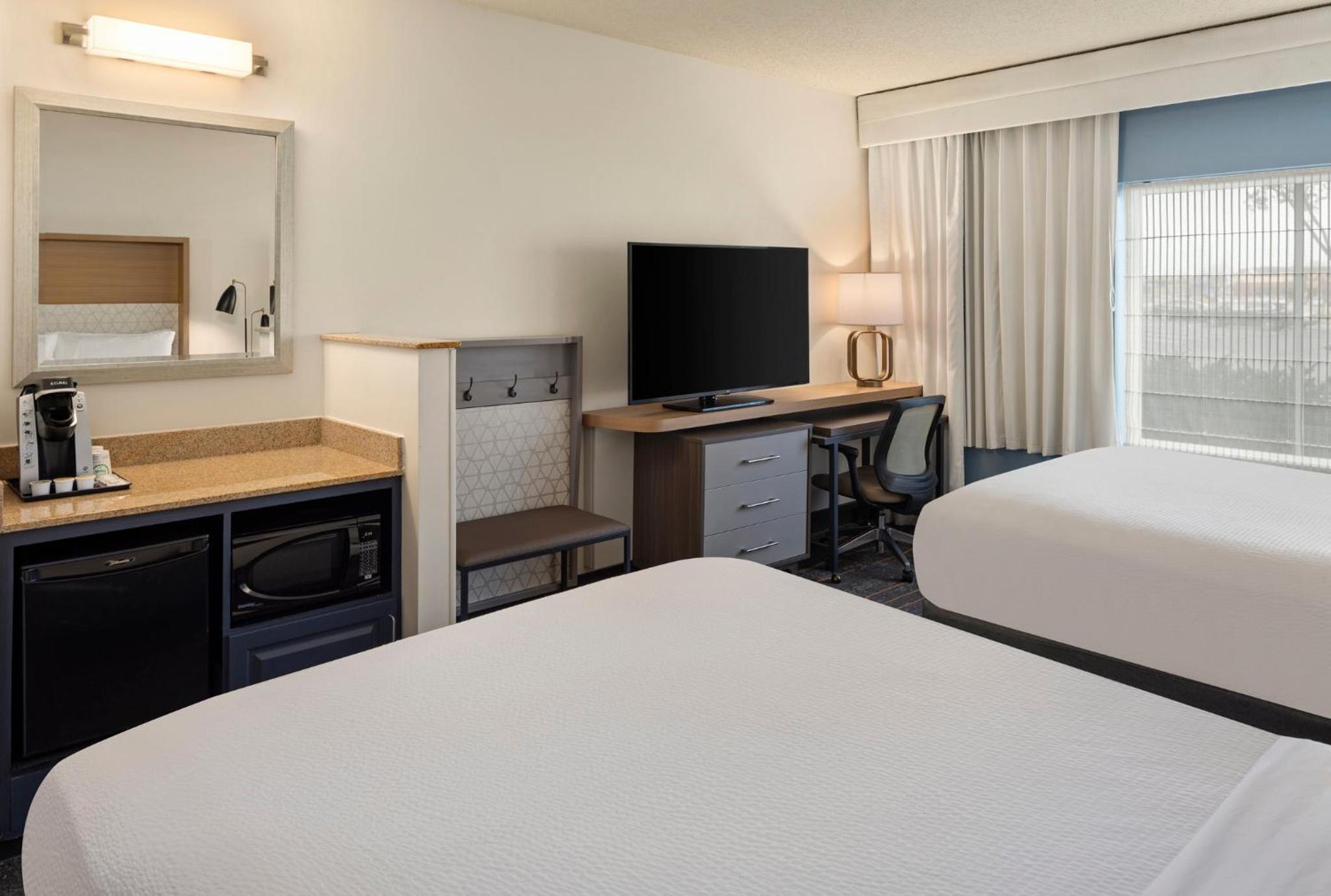 Standard Queen Room with Two Queen Beds and Mobility Accessible Roll-In Shower - Photo 2