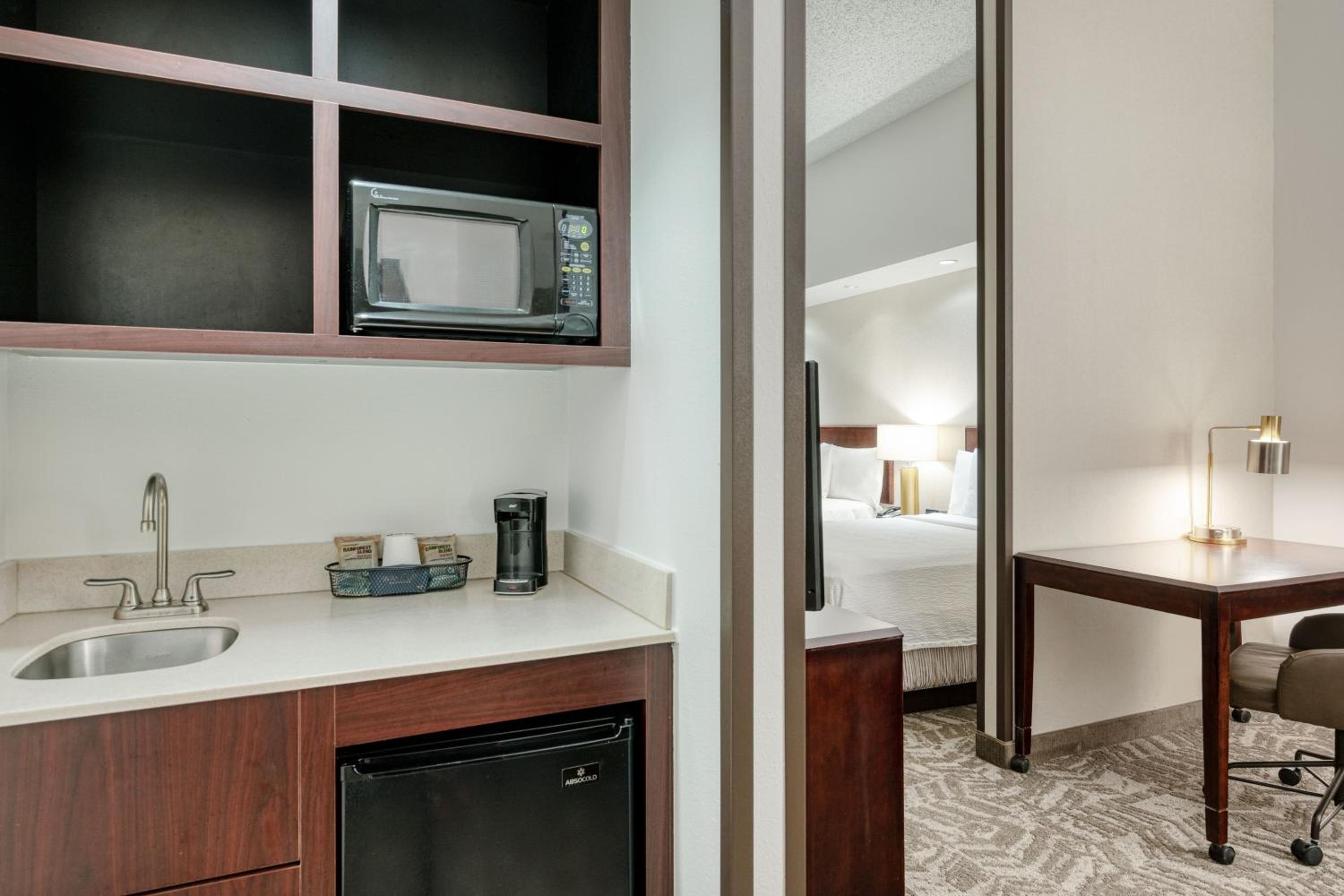 Double Suite with Two Double Beds photo 2