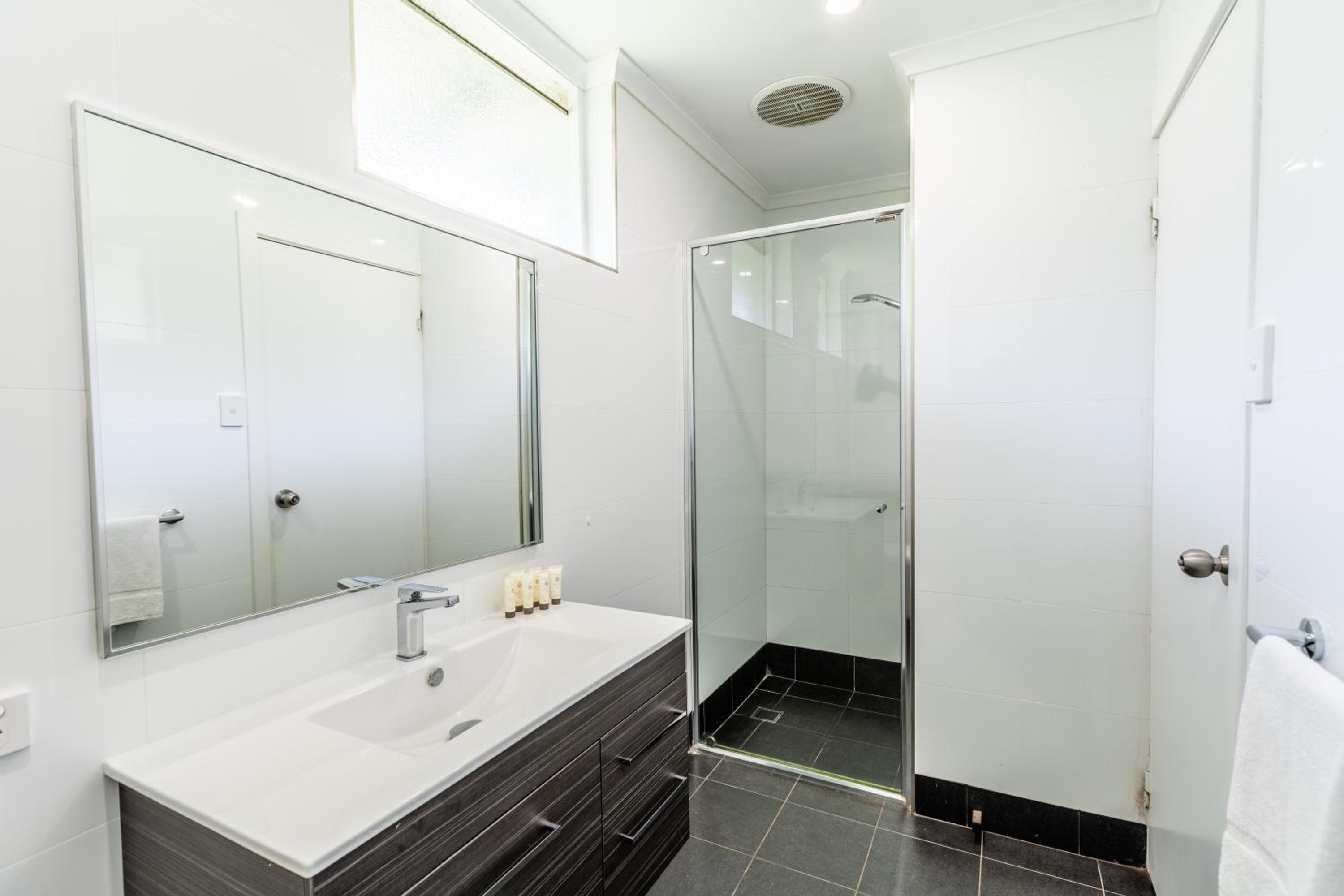 Deluxe Suite photo 2