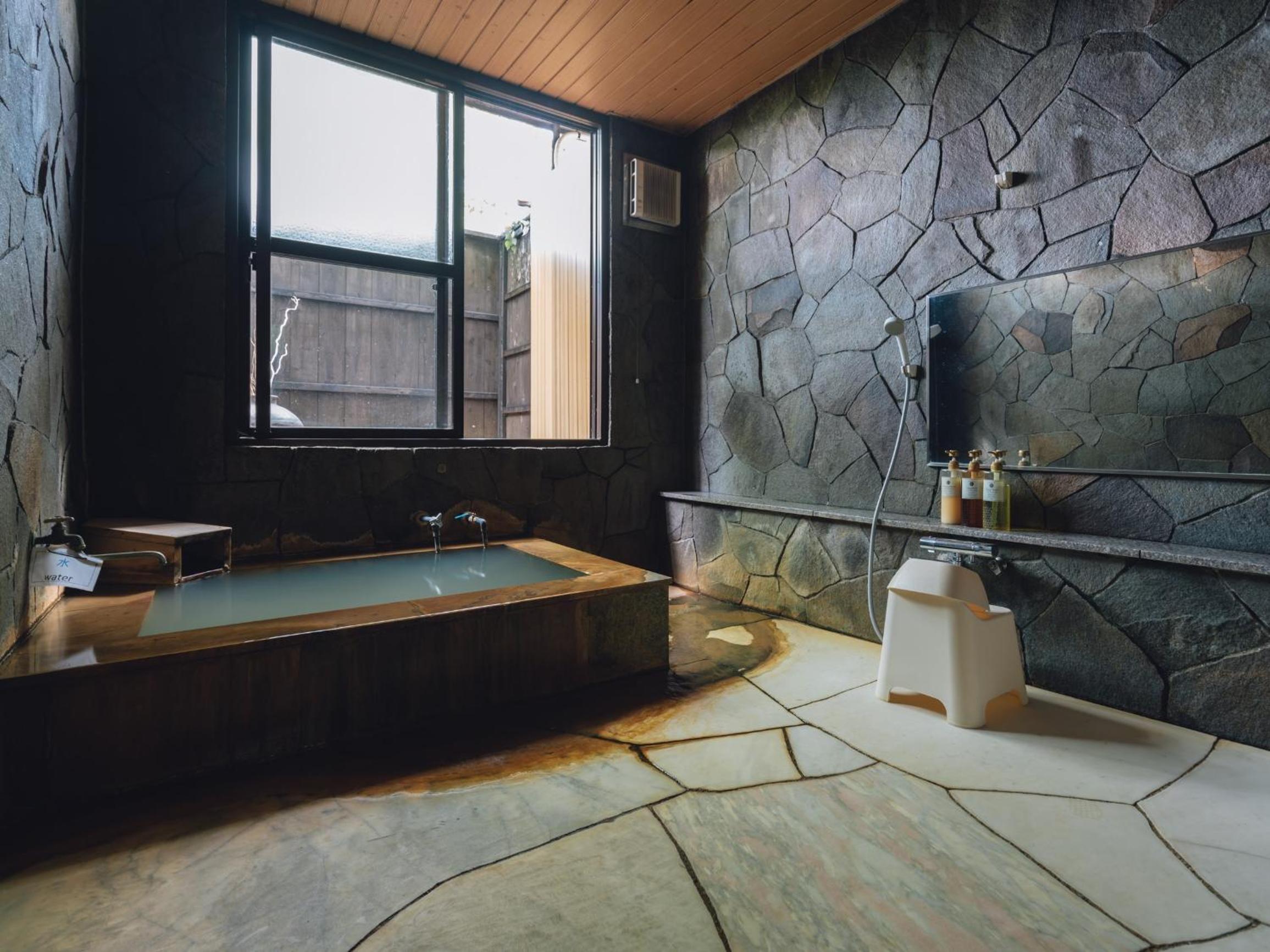 Twin Room - Pets Allowed - Photo 4
