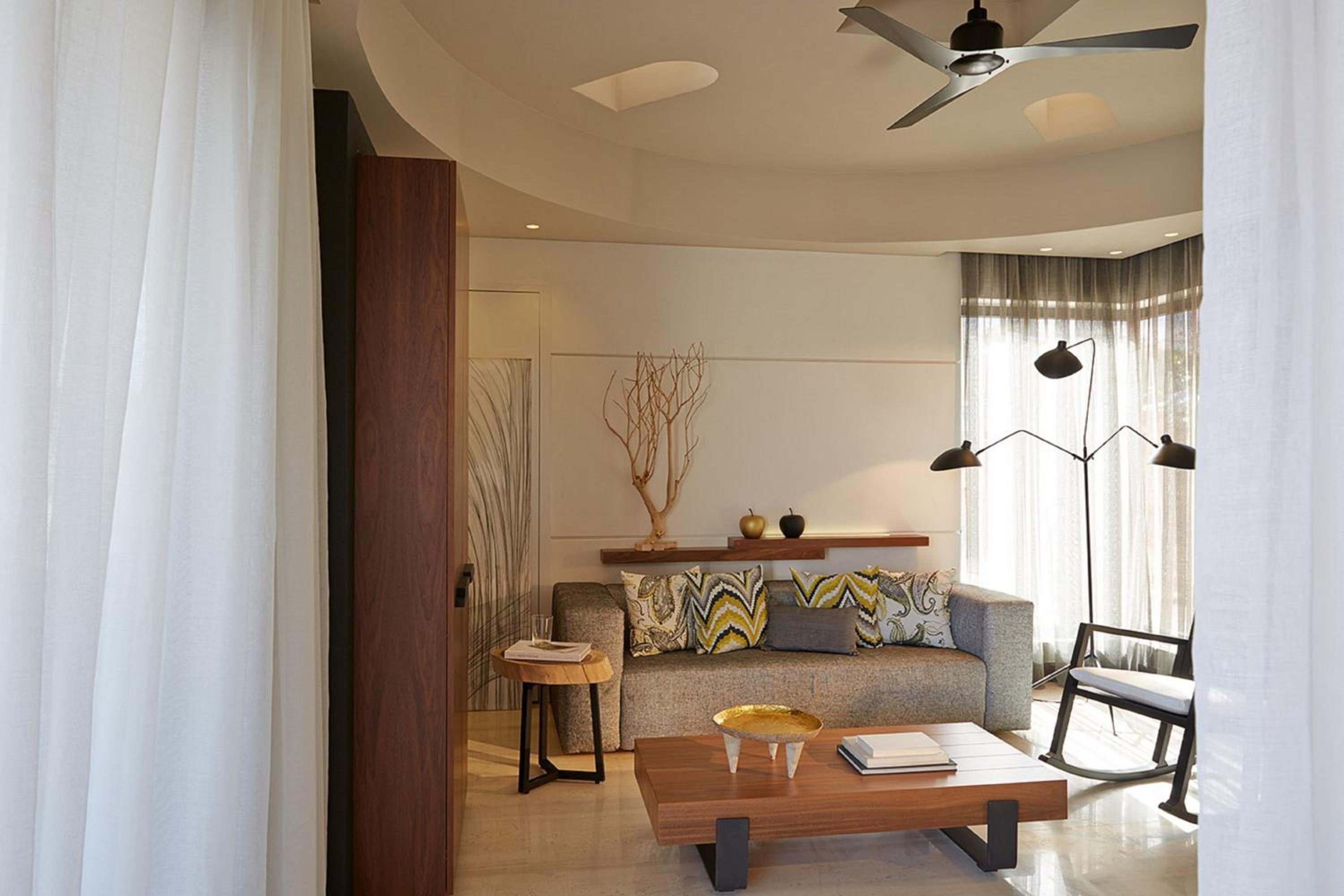 Luxury Two-Bedroom Residence with Private Pool and Balcony - Sea View
