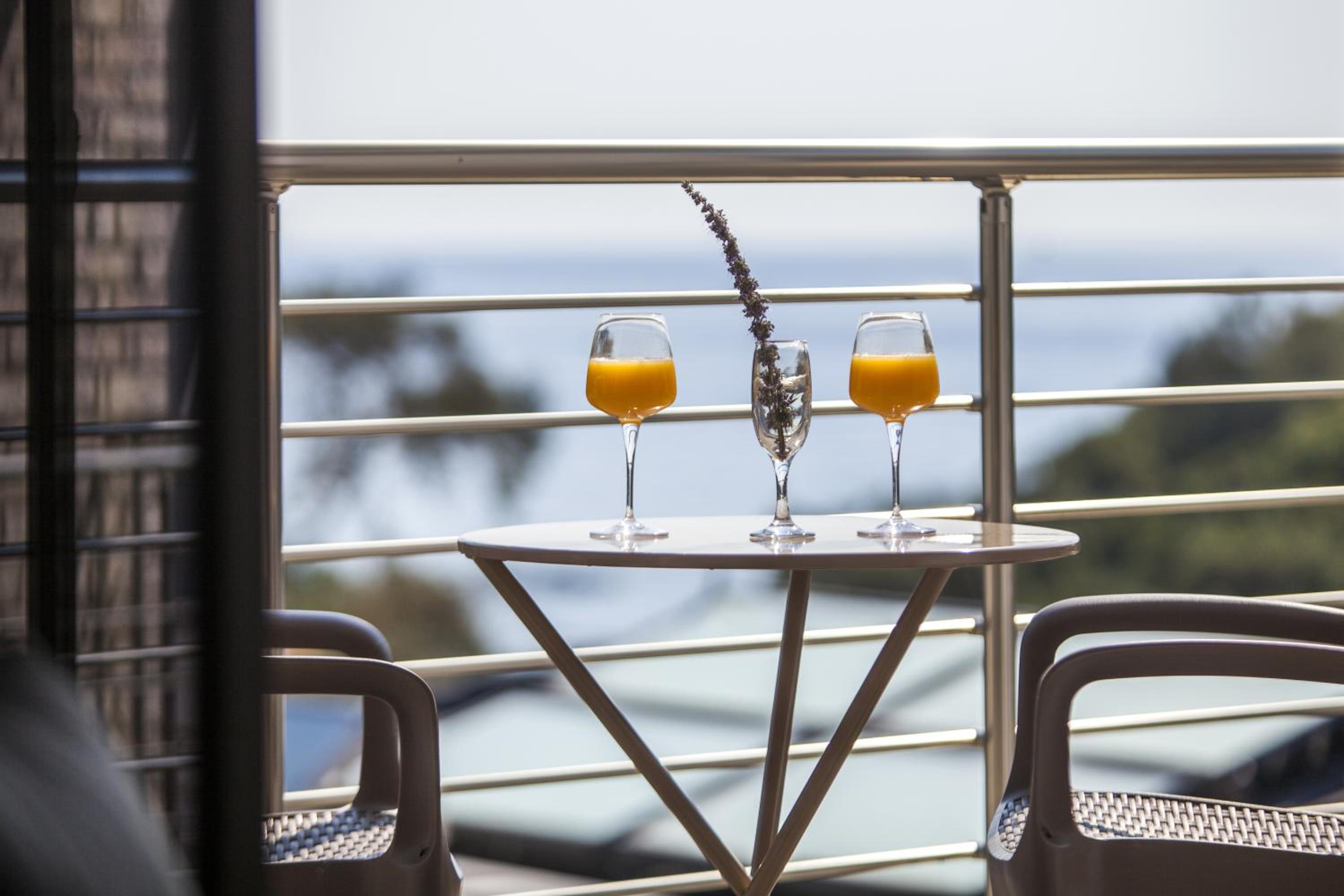 Suite with Sea View - Photo 3