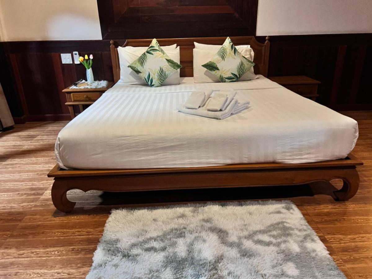 Superior Bungalow with Sea View - Photo 4