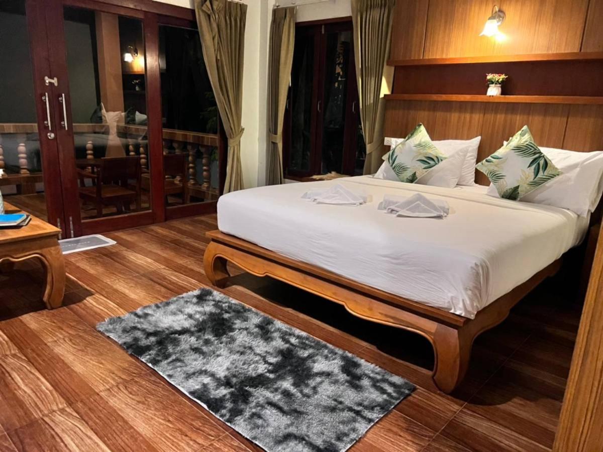 Superior Bungalow with Sea View - Photo 7