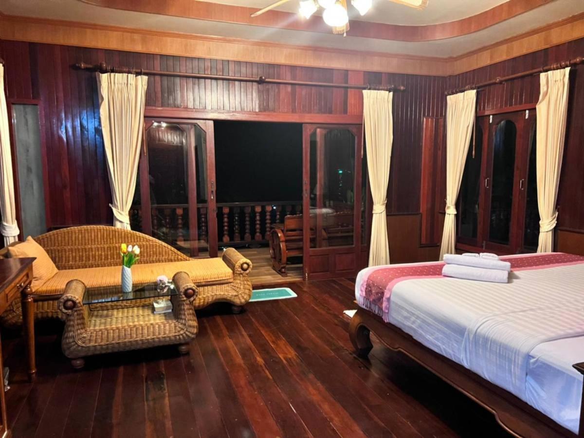 Superior Bungalow with Sea View - Photo 1
