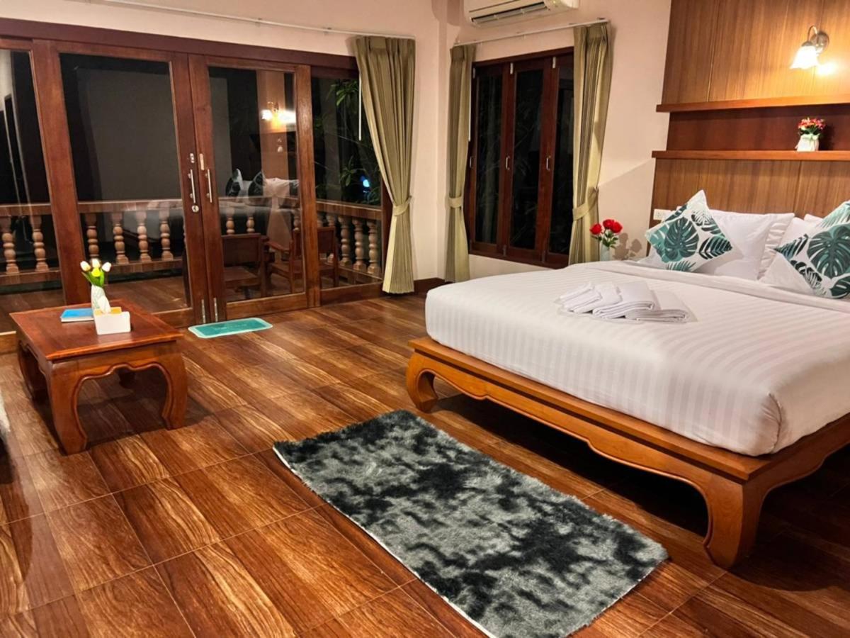 Superior Bungalow with Sea View - Photo 25
