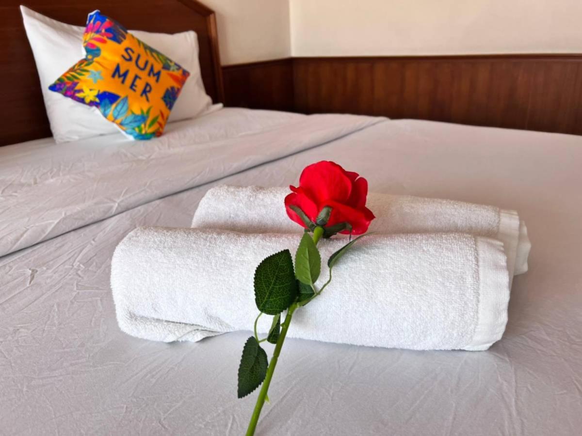 Double Room with Sea View - Photo 7