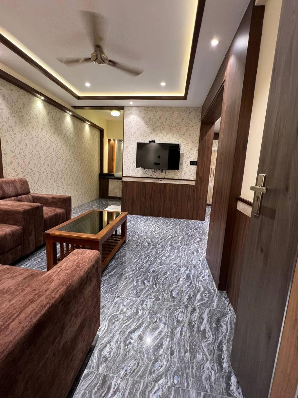 Deluxe Family Suite