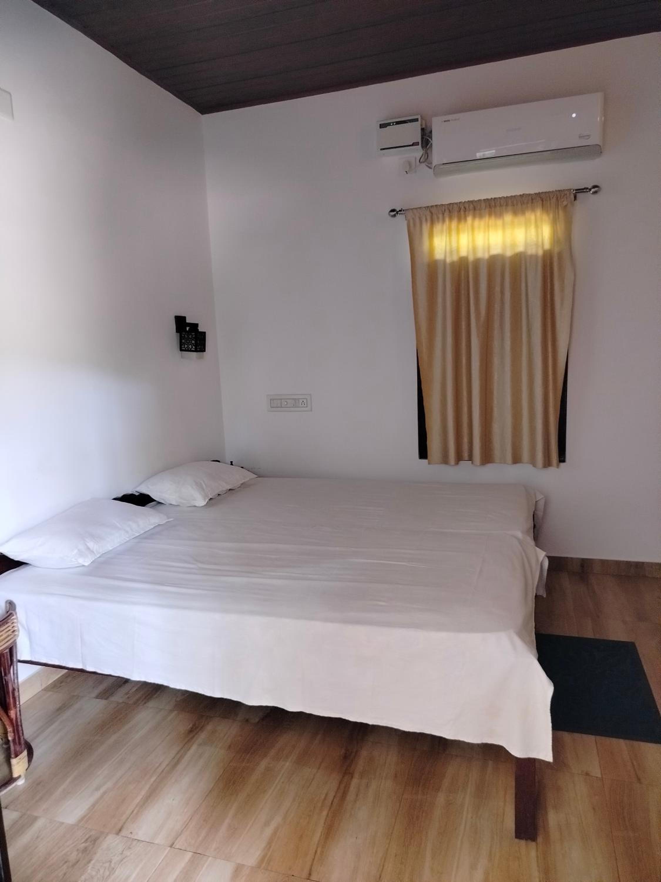 Budget Double Room photo 1
