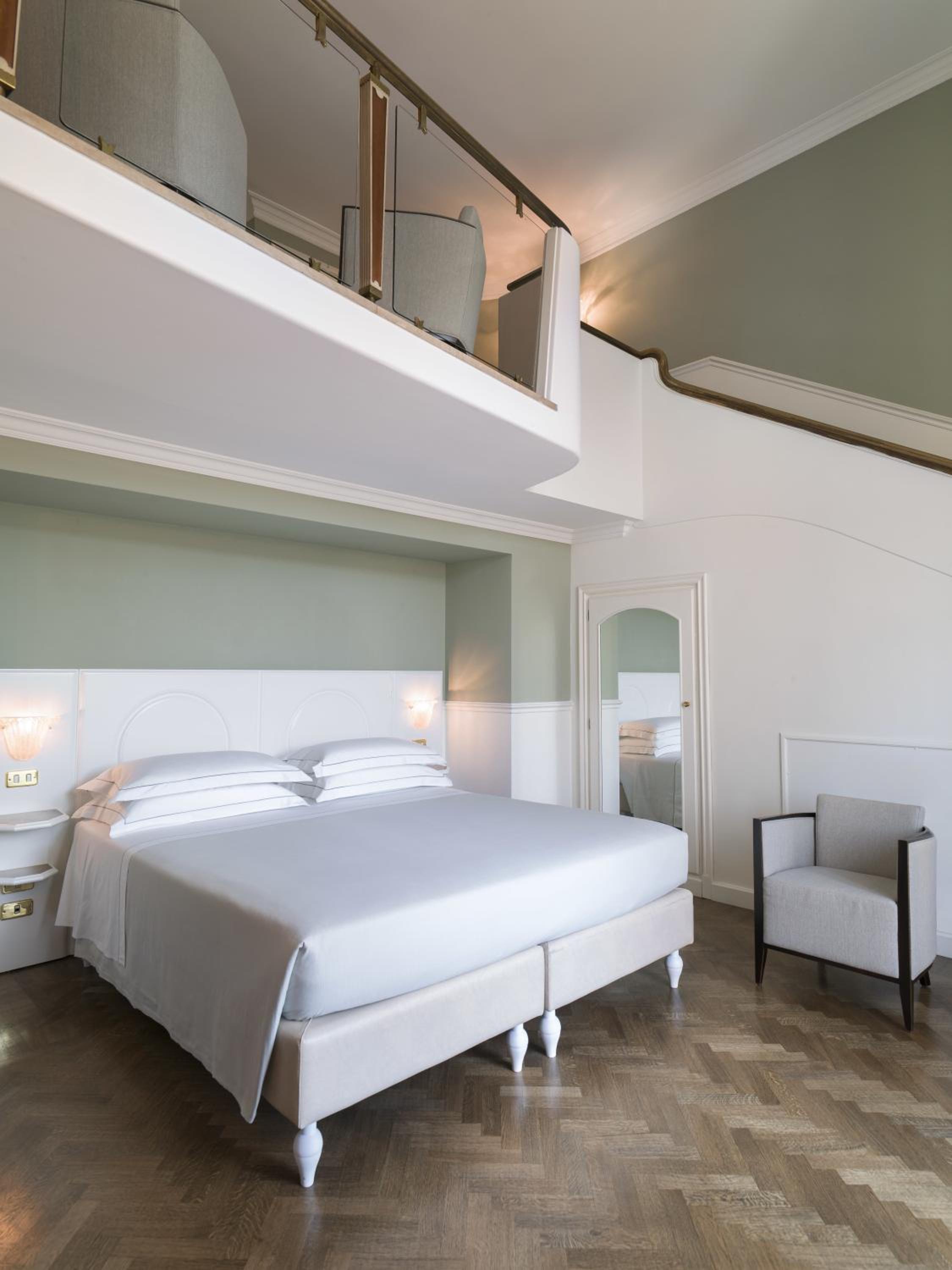 Family Suite - Split Level