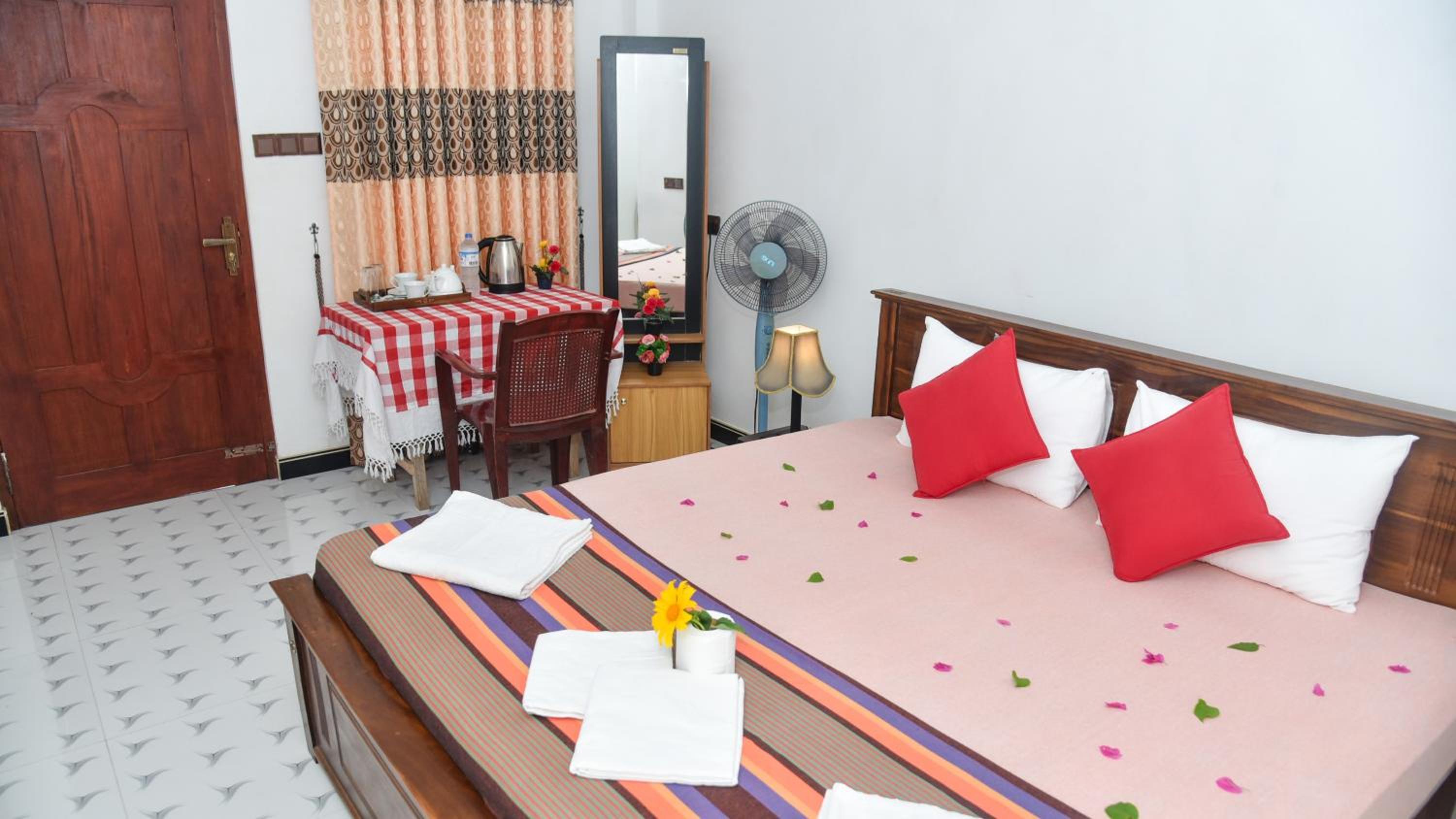 Deluxe Double Room photo 3