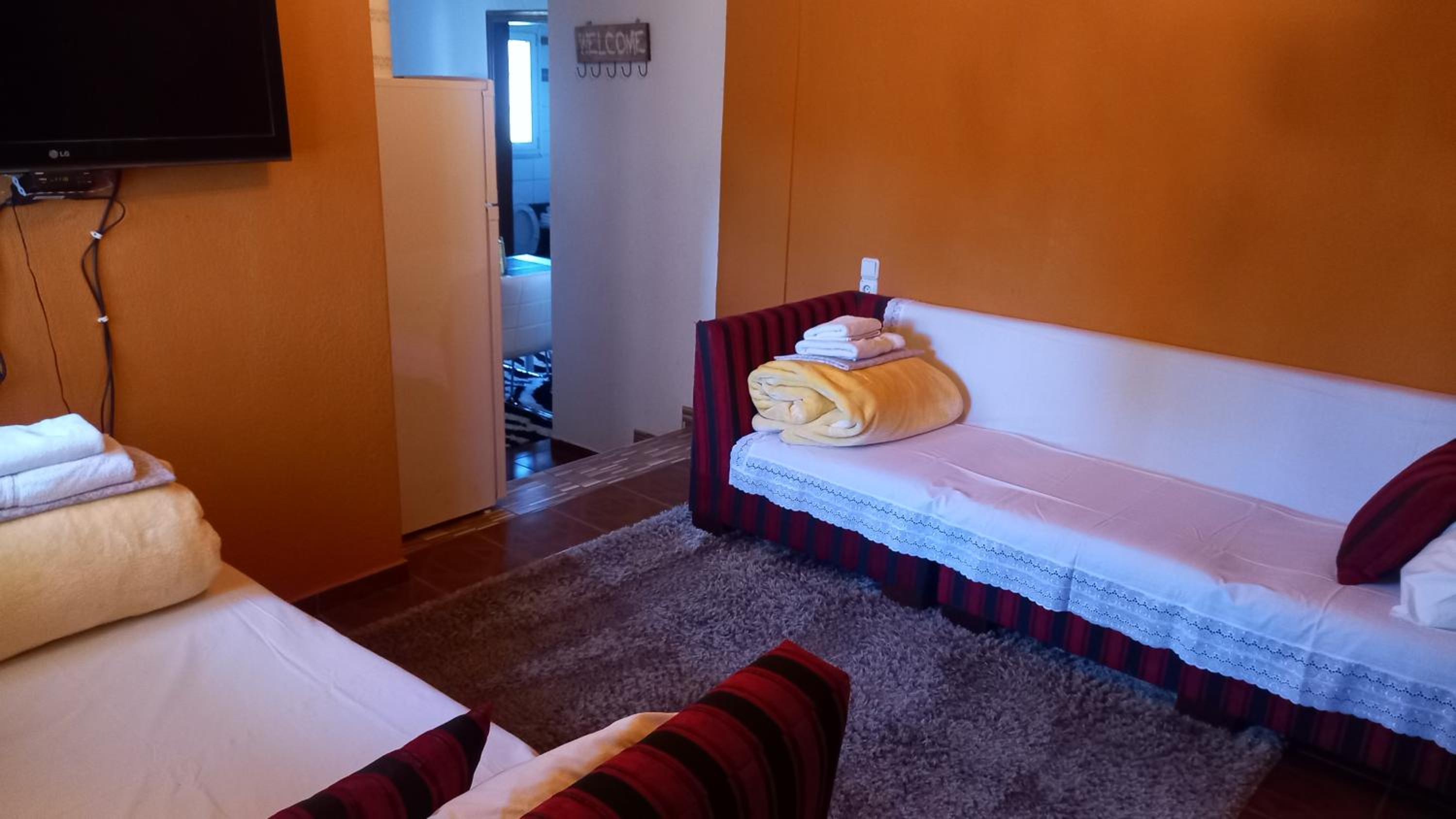 Two-Bedroom Villa - Photo 9