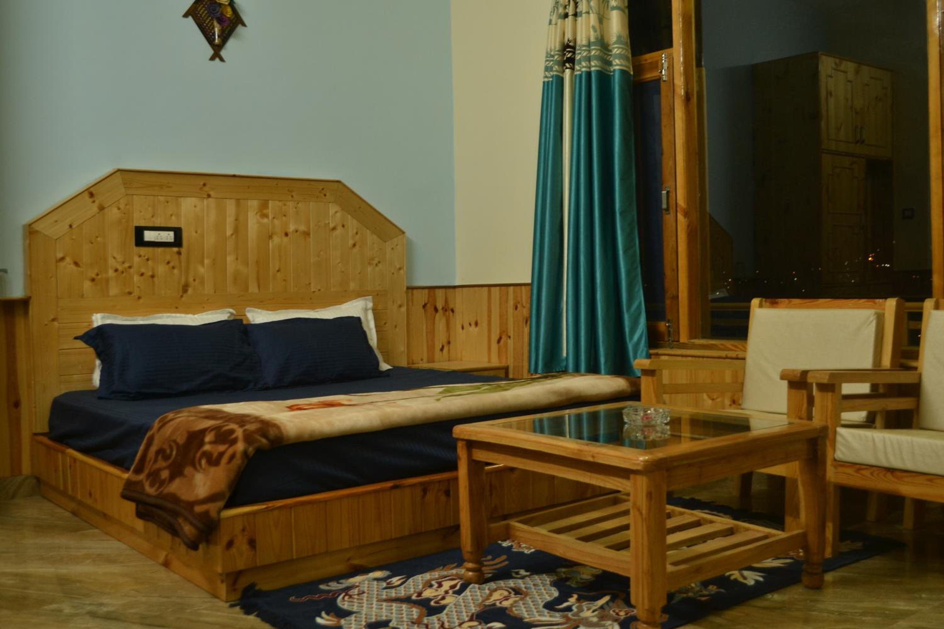 Deluxe Double Room (1 Adult + 1 Child) photo 3
