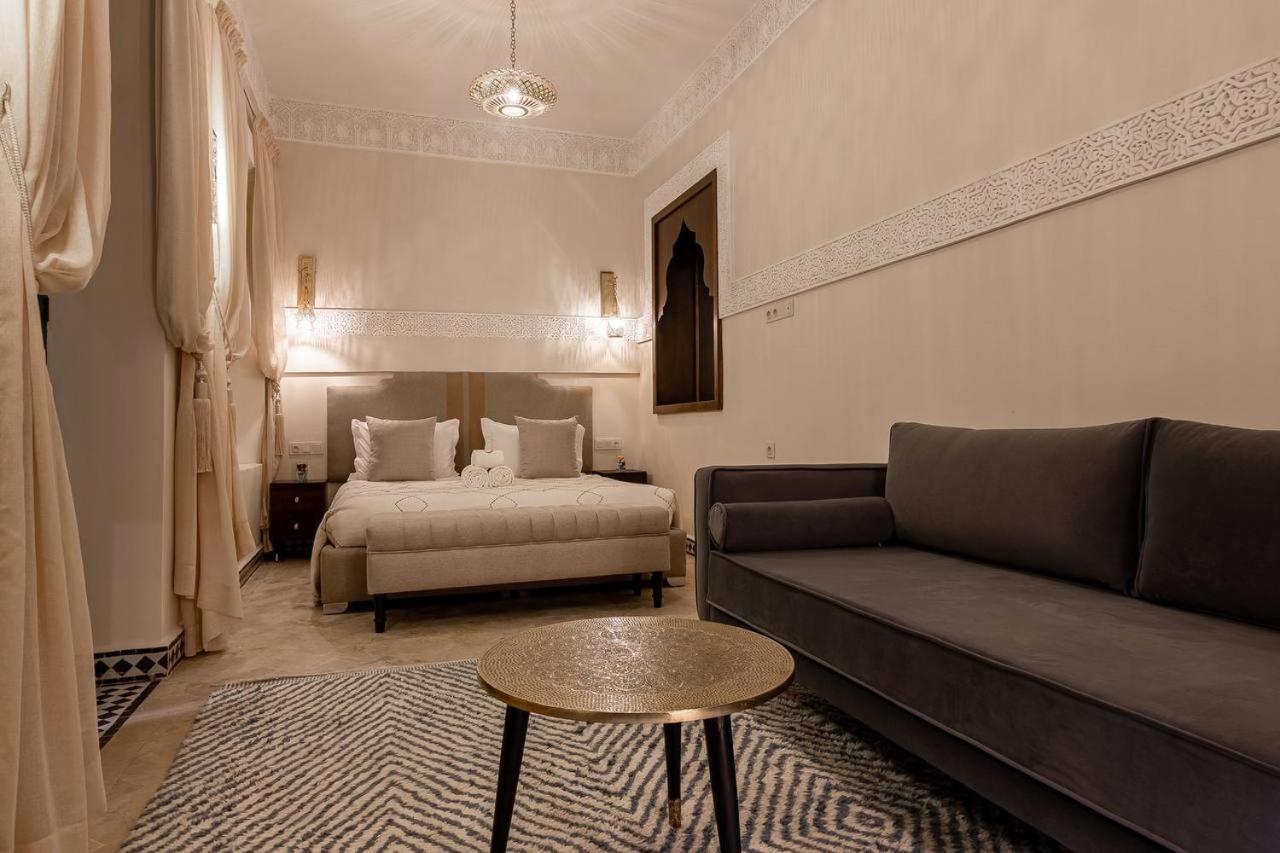 Deluxe Double Room - Photo 38
