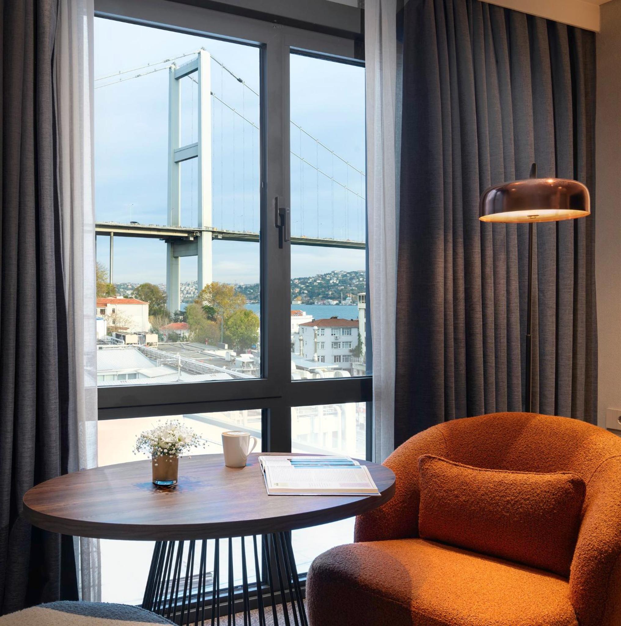 Premium King Room with Bosphorus Bridge View