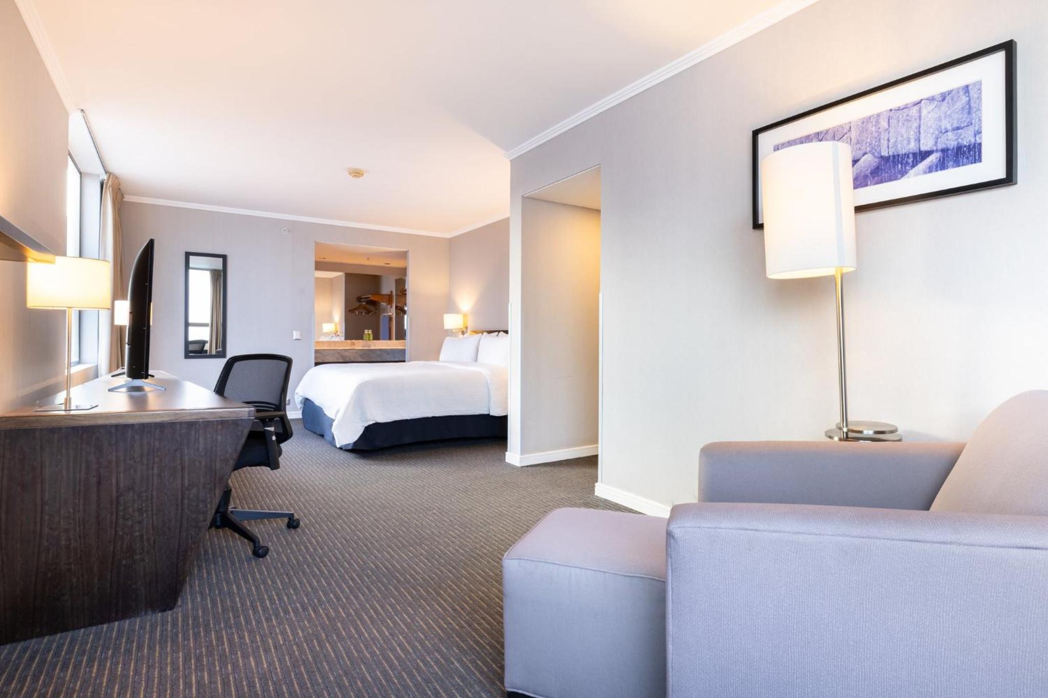 King Suite with Ocean View photo 1