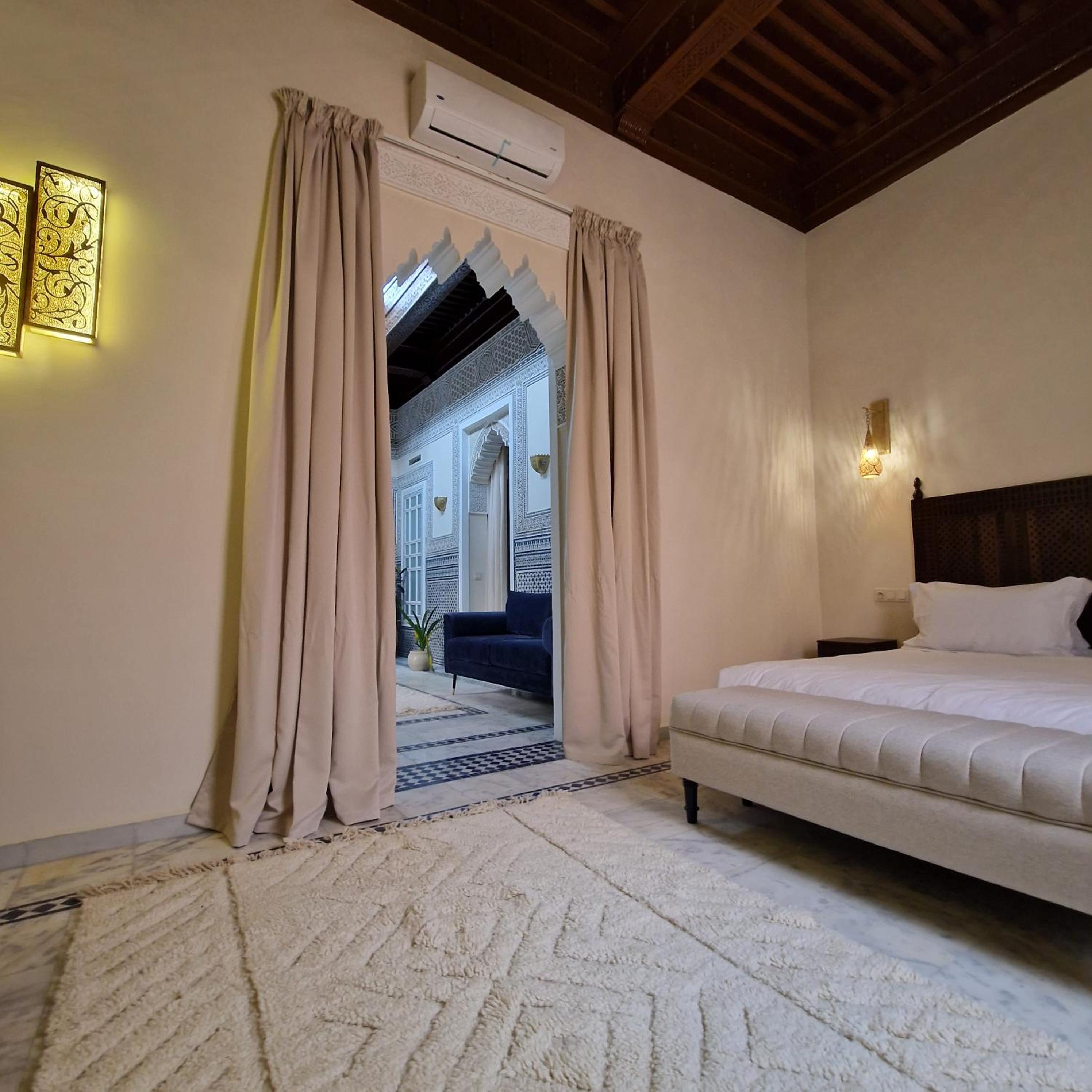 Luxury Quadruple Room - Photo 18