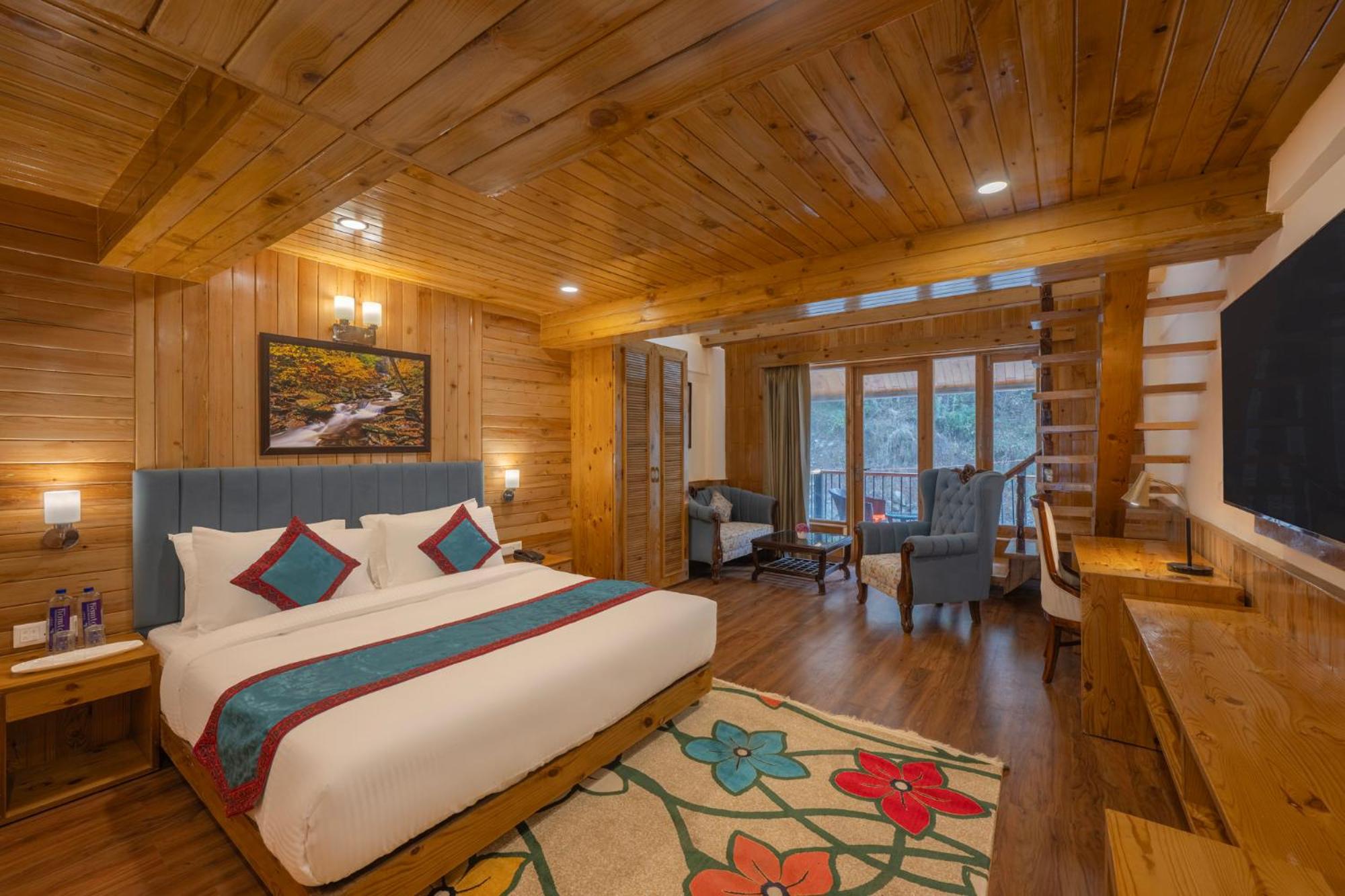 Suite With Mountain View