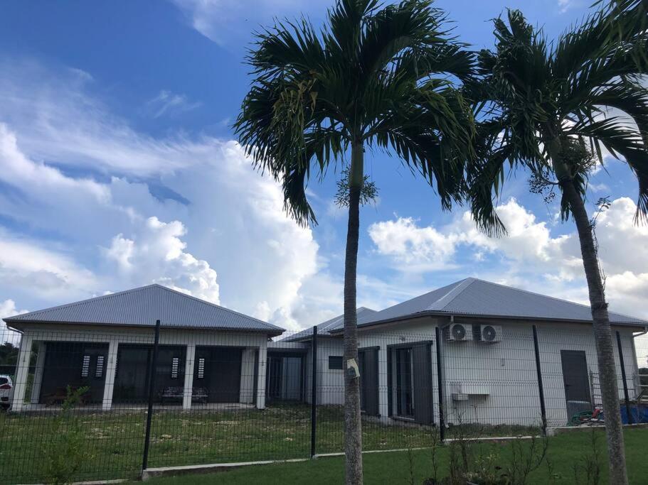 Villa photo 2