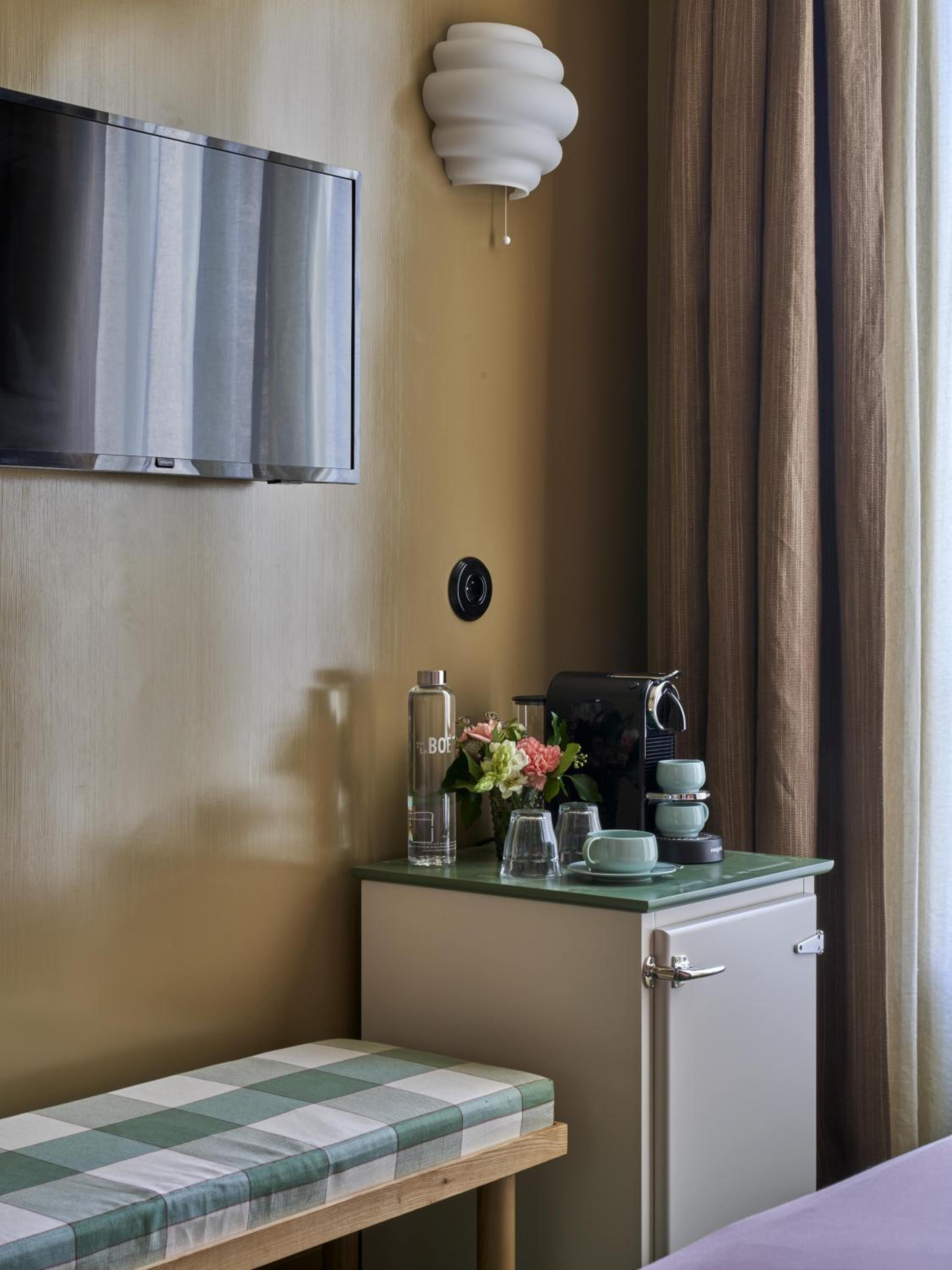 Double Classic Room with Balcony photo 2
