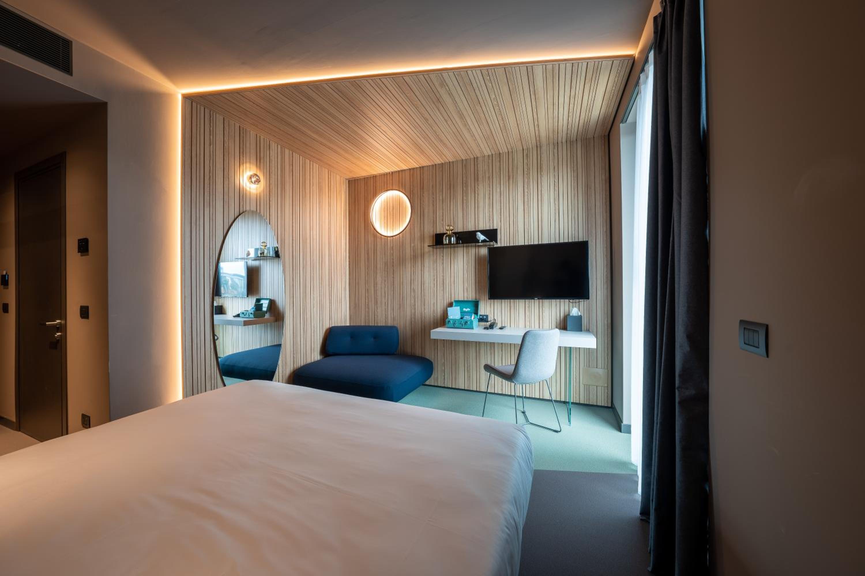 Wizard - King Size Bed