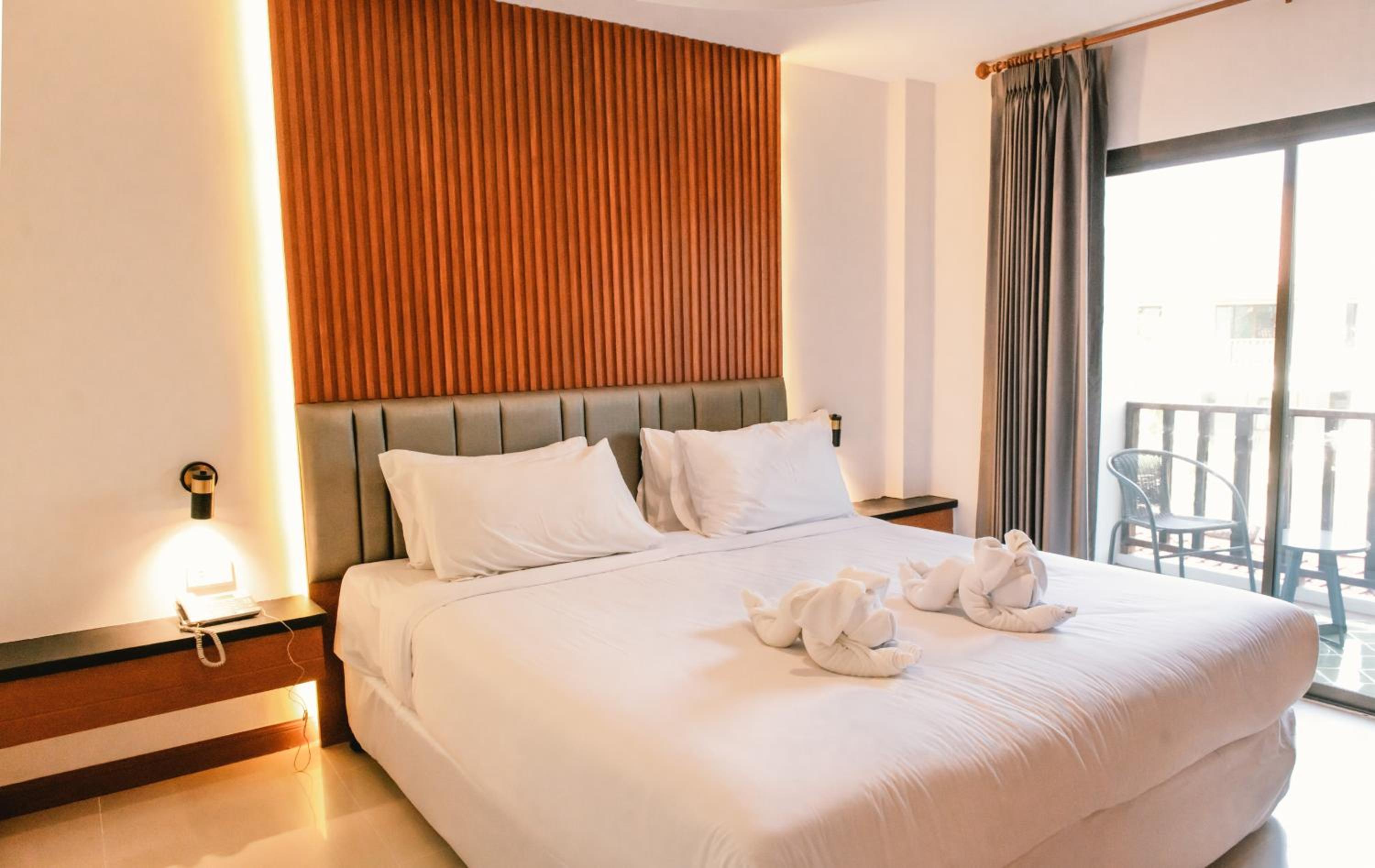 Deluxe Double Room - Photo 1