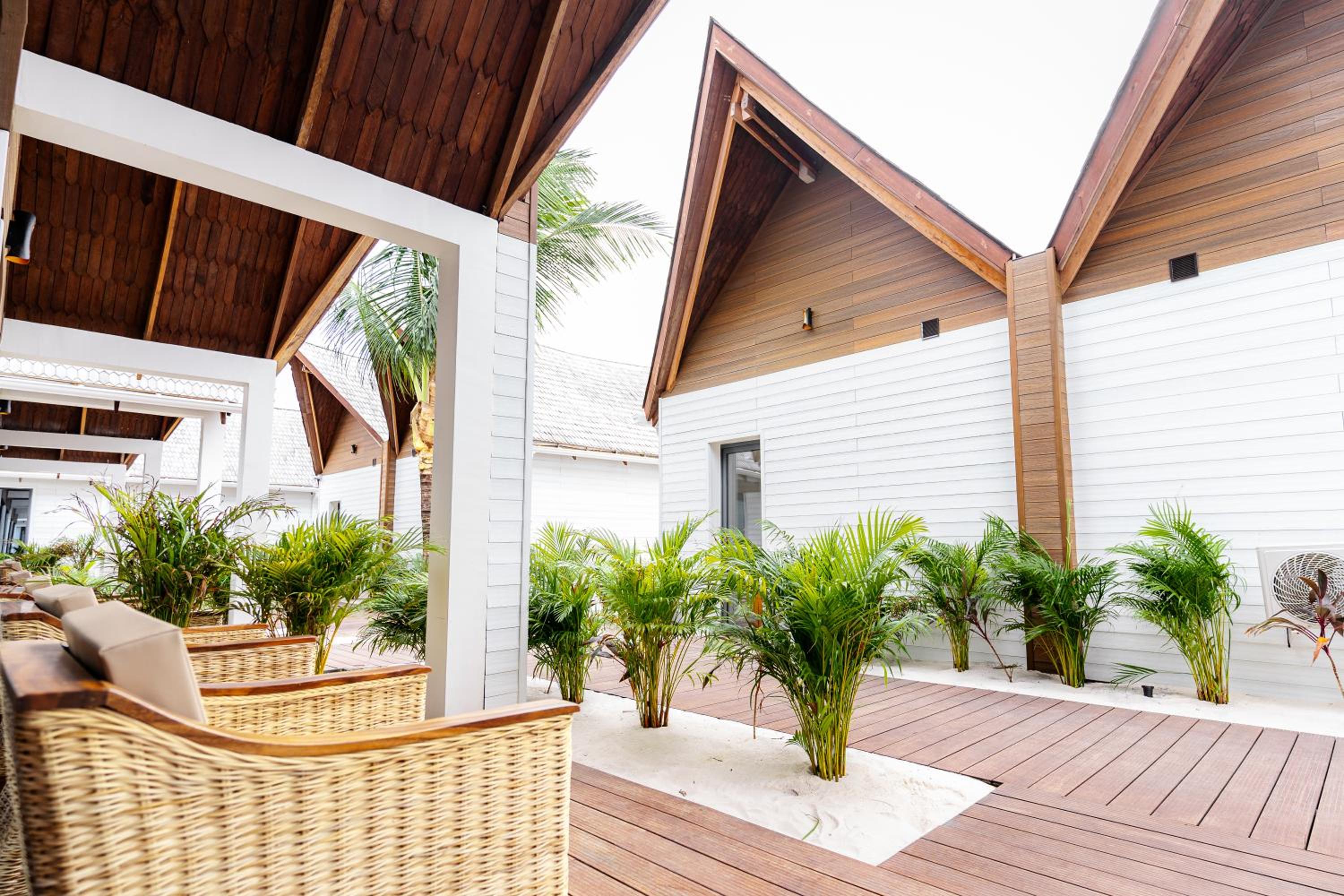 Double Room with Garden View - Photo 17