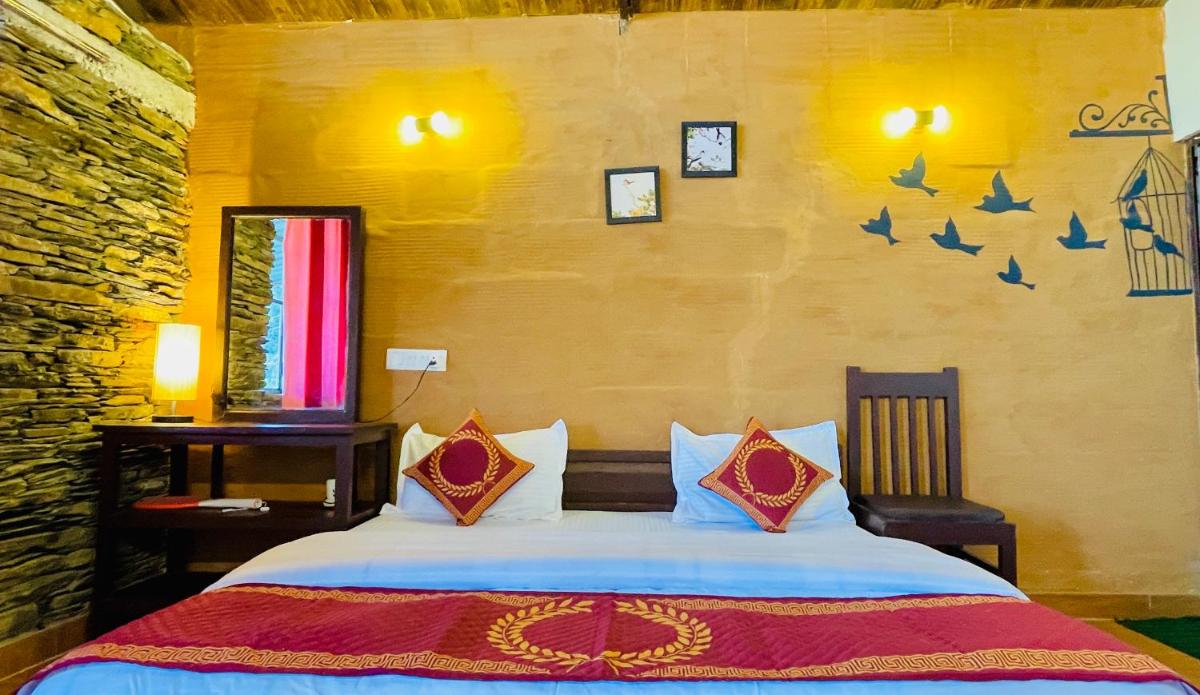 Double Room with Mountain View