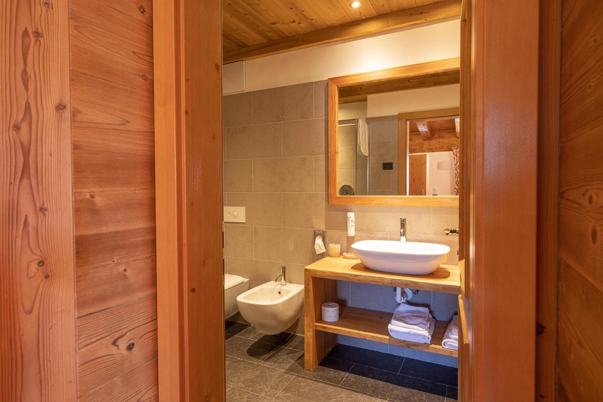 Superior Double or Twin Room photo 3