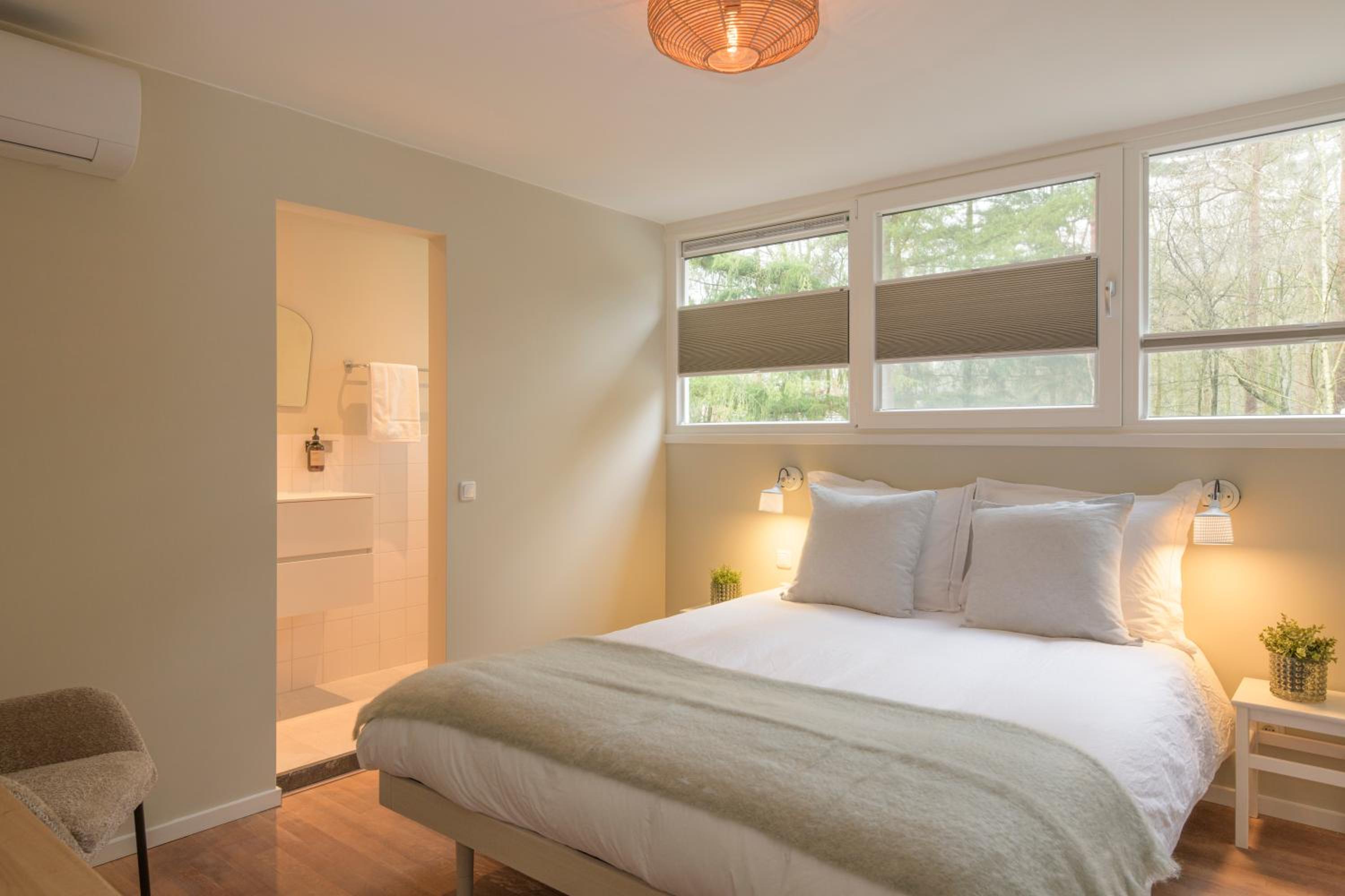 Double Room With Private Bathroom photo 1