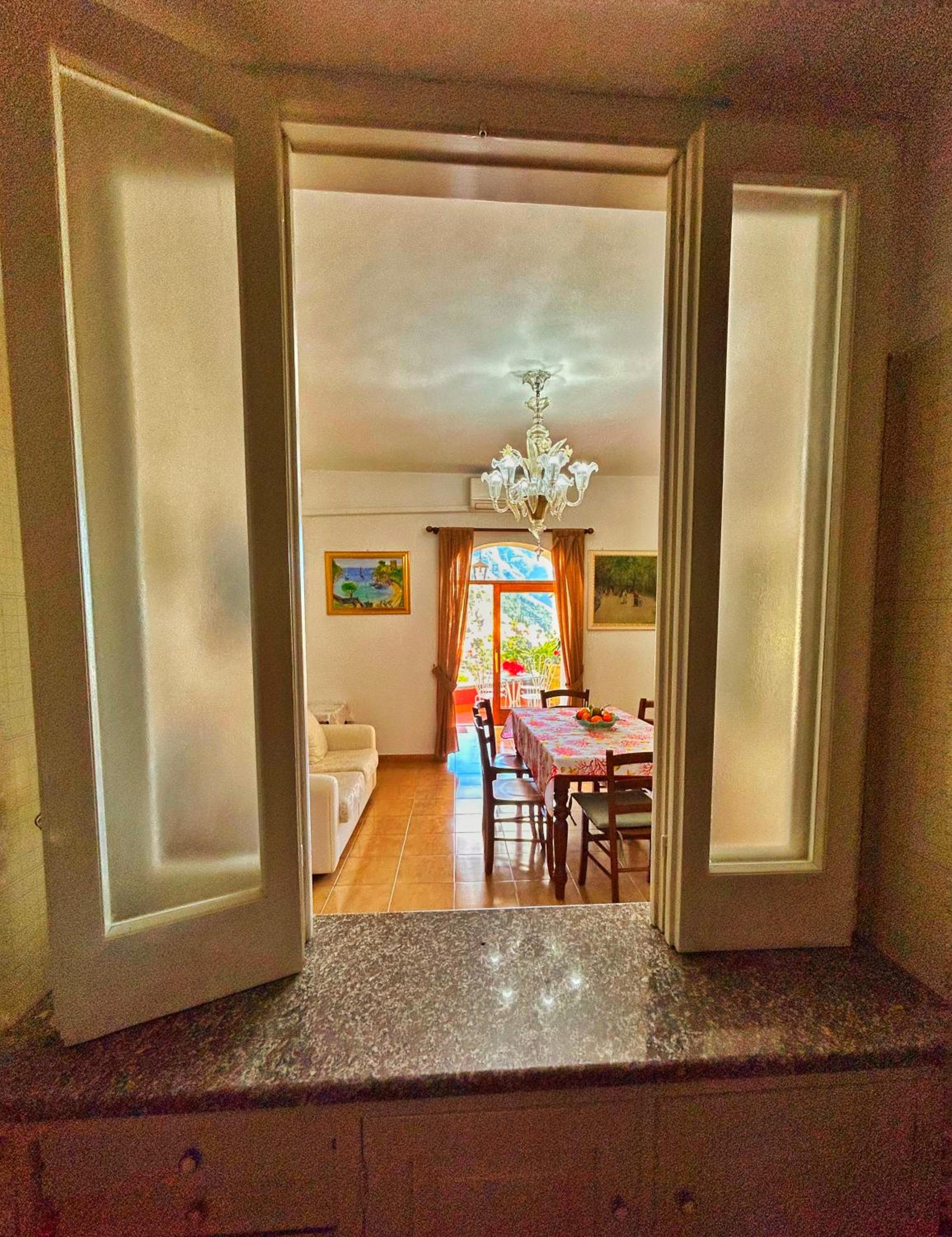 One-Bedroom House photo 3