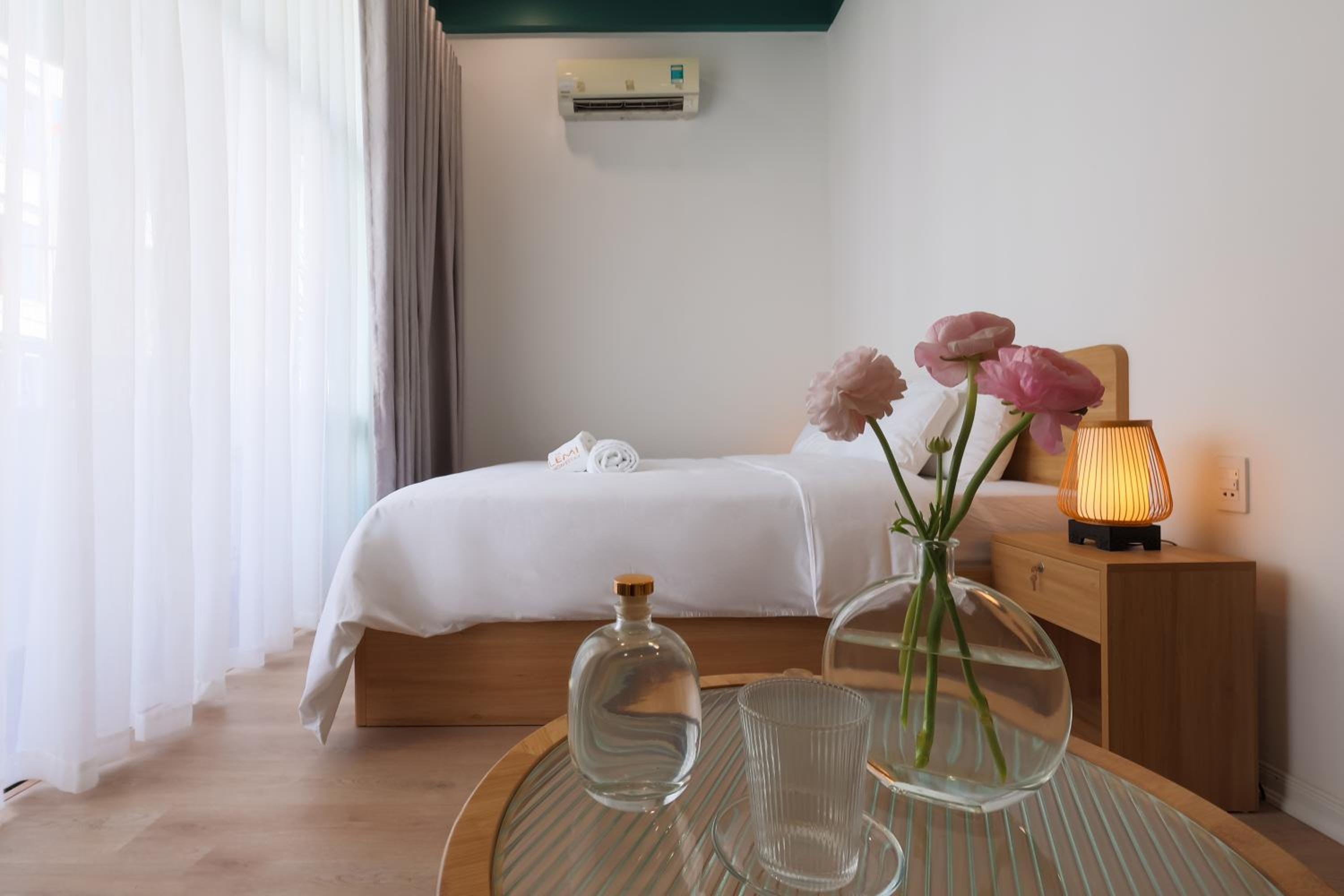 Deluxe Double Room with Balcony photo 2