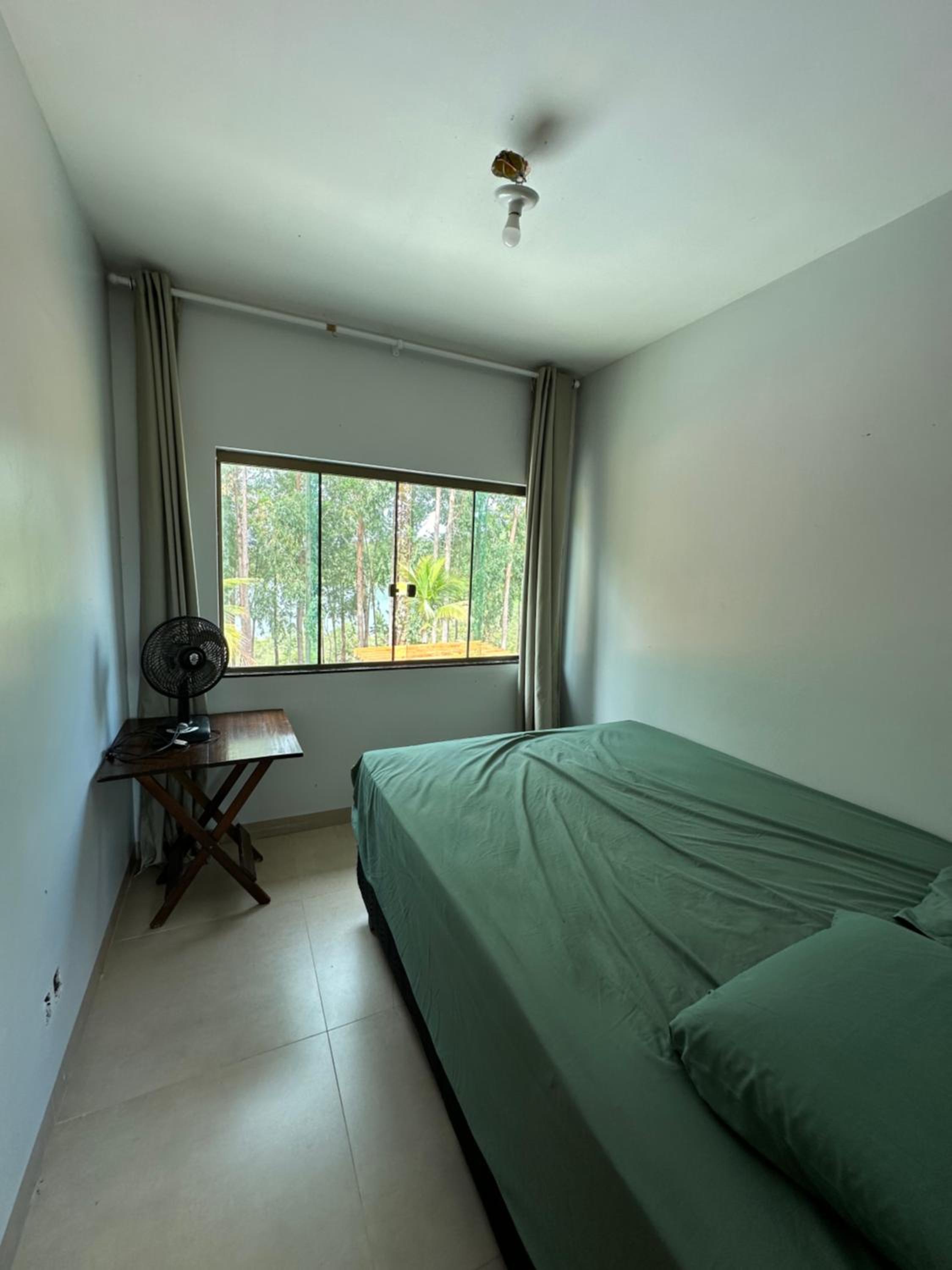 Five-Bedroom House photo 1