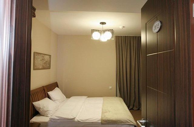 Standard Queen Room photo 3