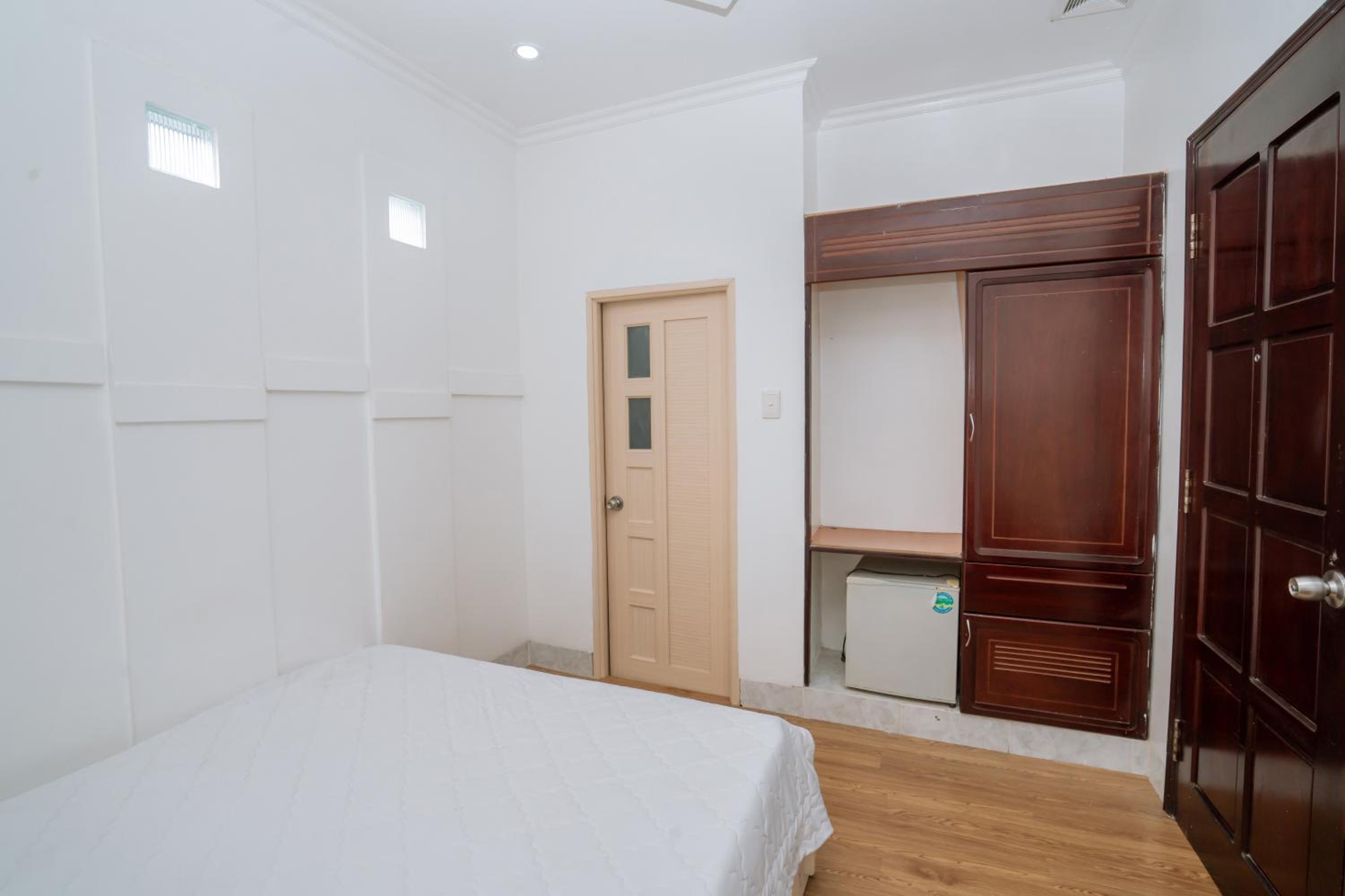 Standard Double Room - Photo 7