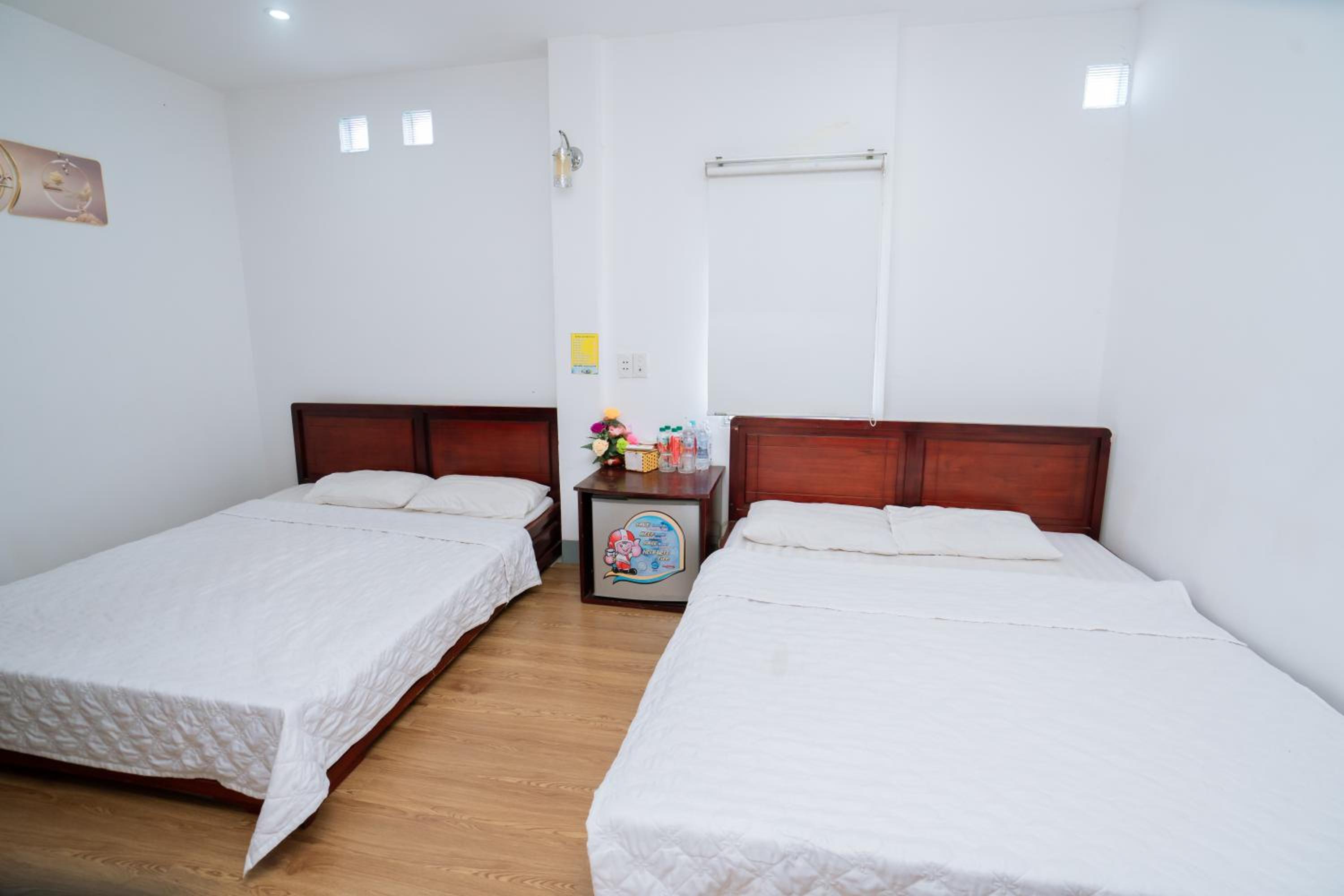 Standard Twin Room - Photo 10