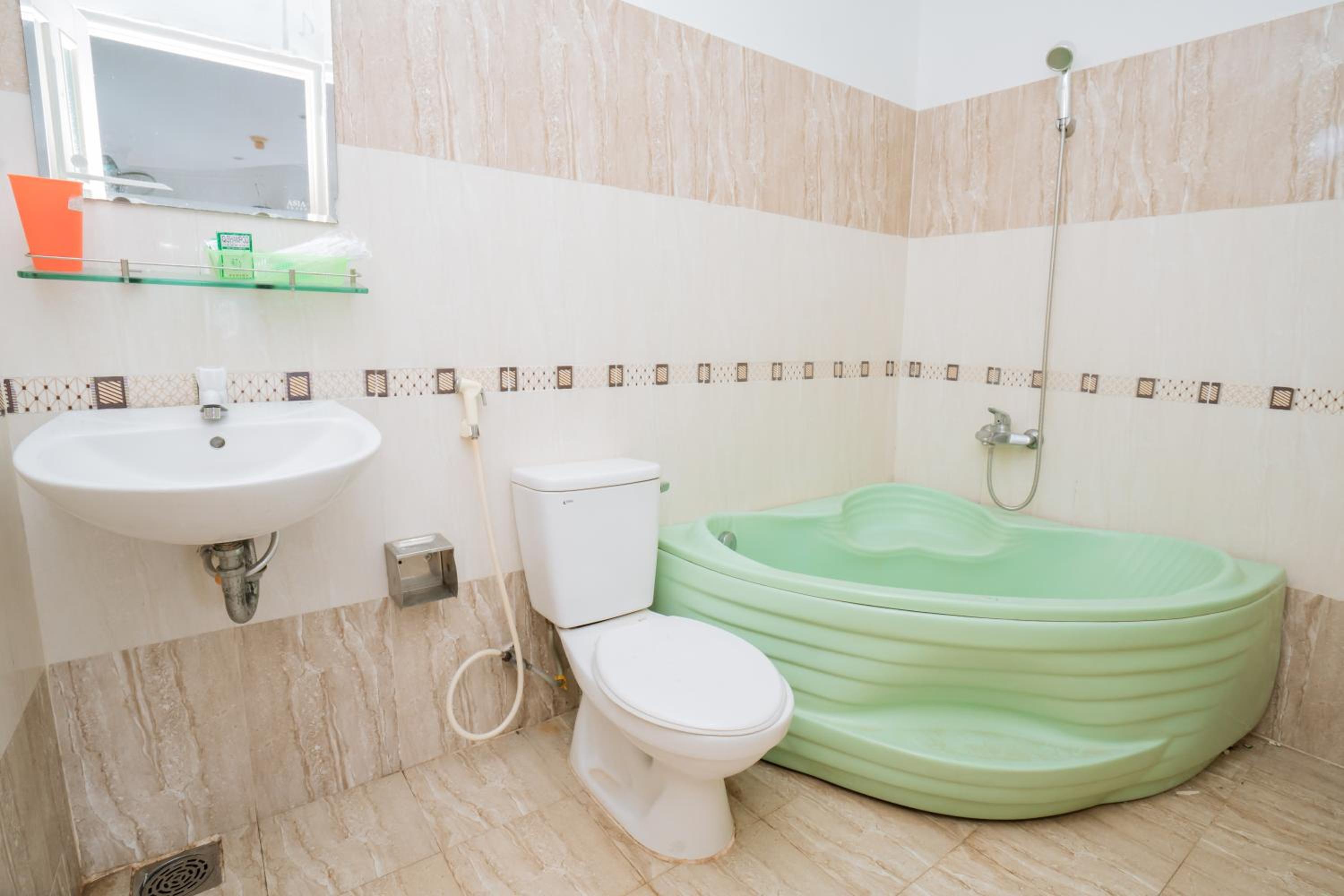 Family Room with Bath photo 3