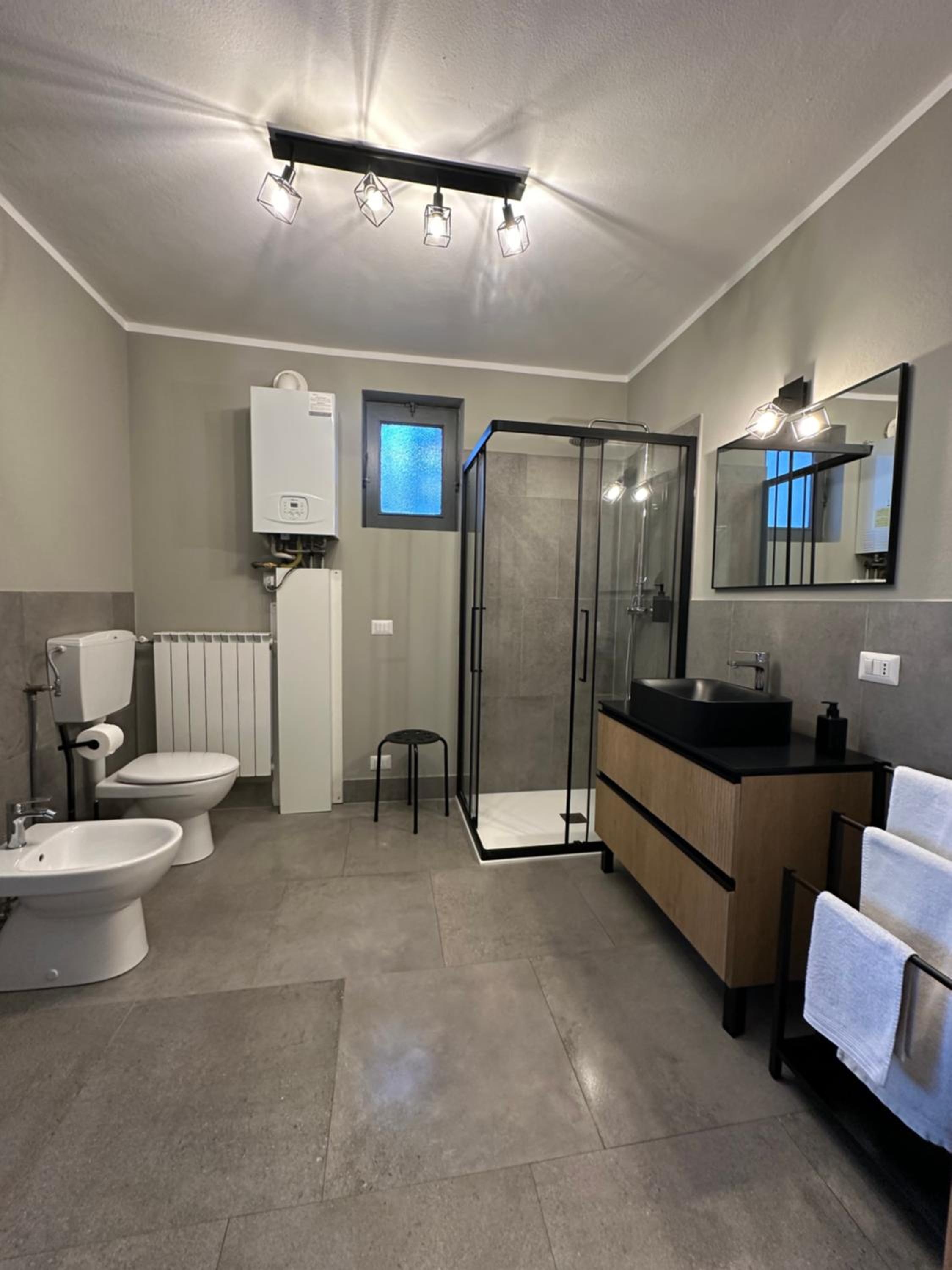 Double or Twin Room with Private Bathroom - Photo 4