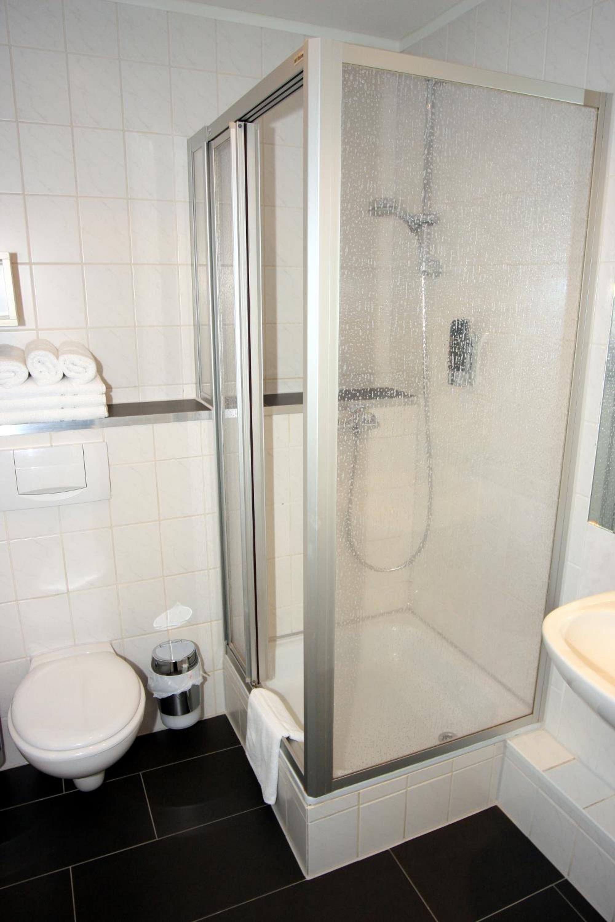 Classic Triple Room - Photo 2