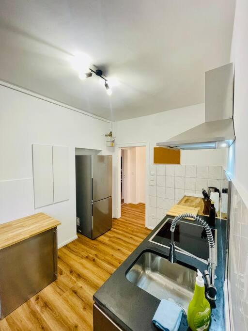 Three-Bedroom Apartment photo 3