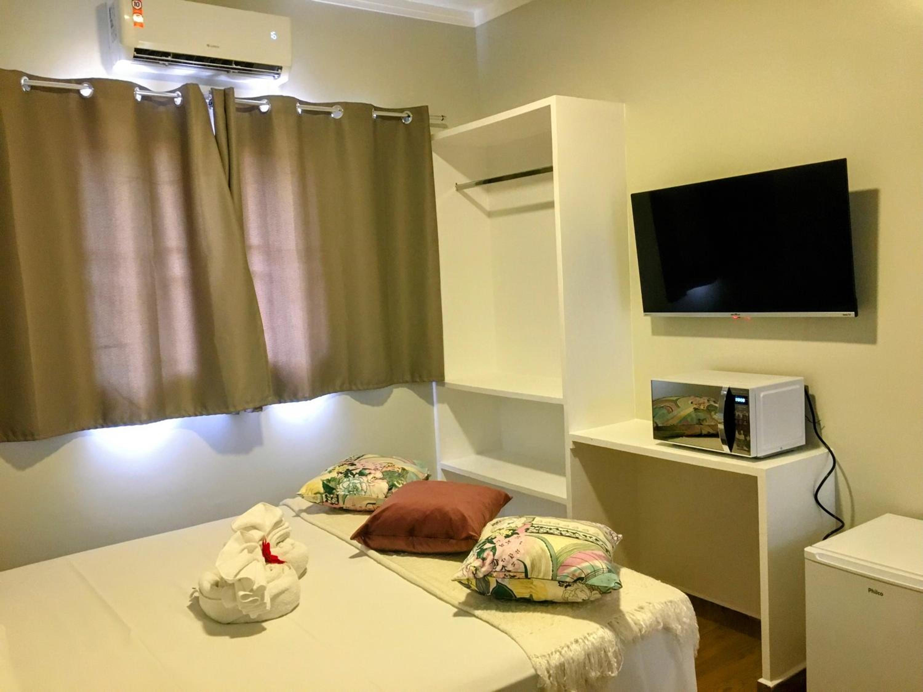 Deluxe Suite with Spa Bath photo 1