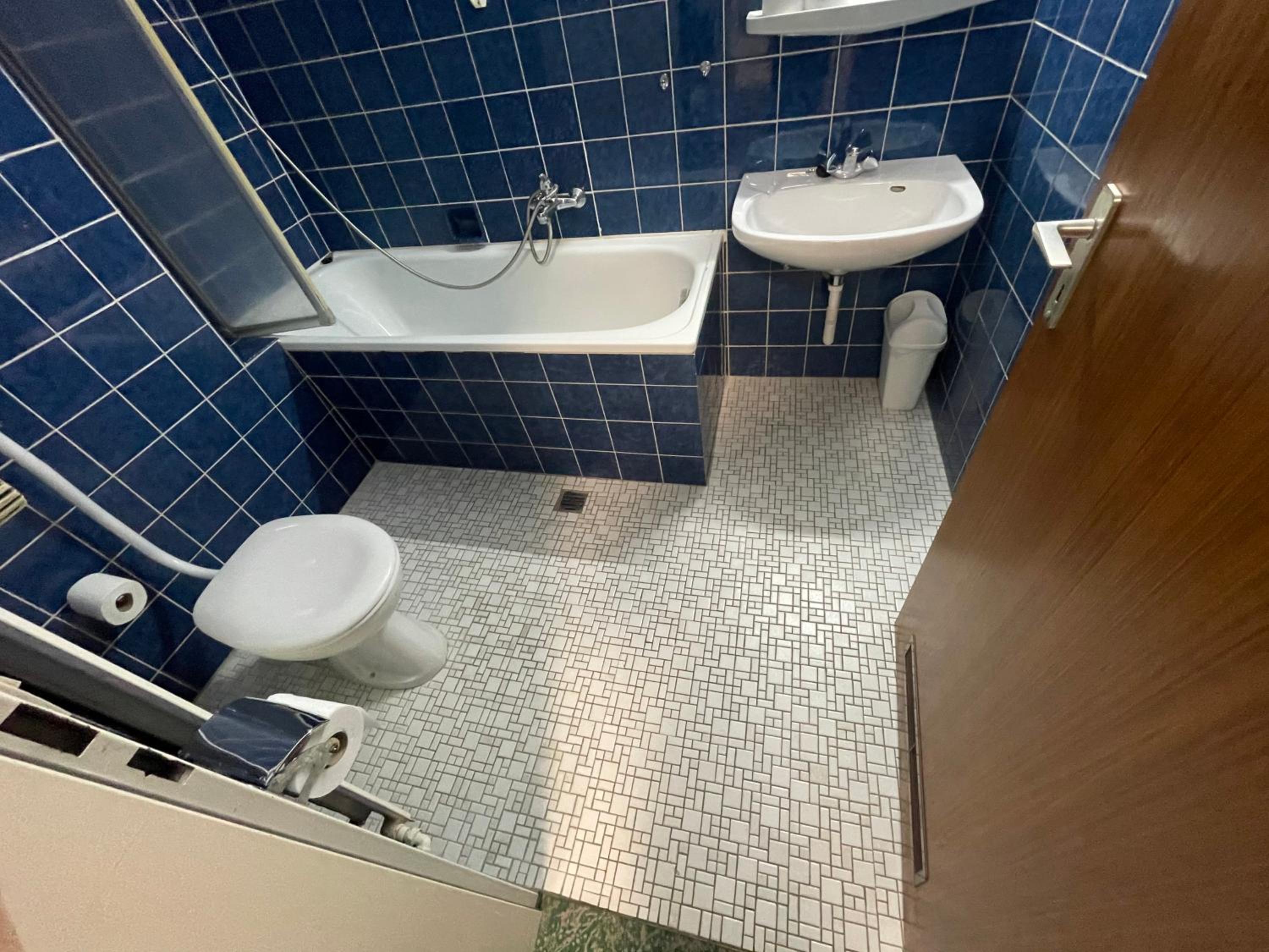 Double Room With Shared Bathroom photo 3