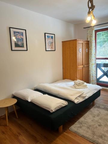 Suite - Photo 1