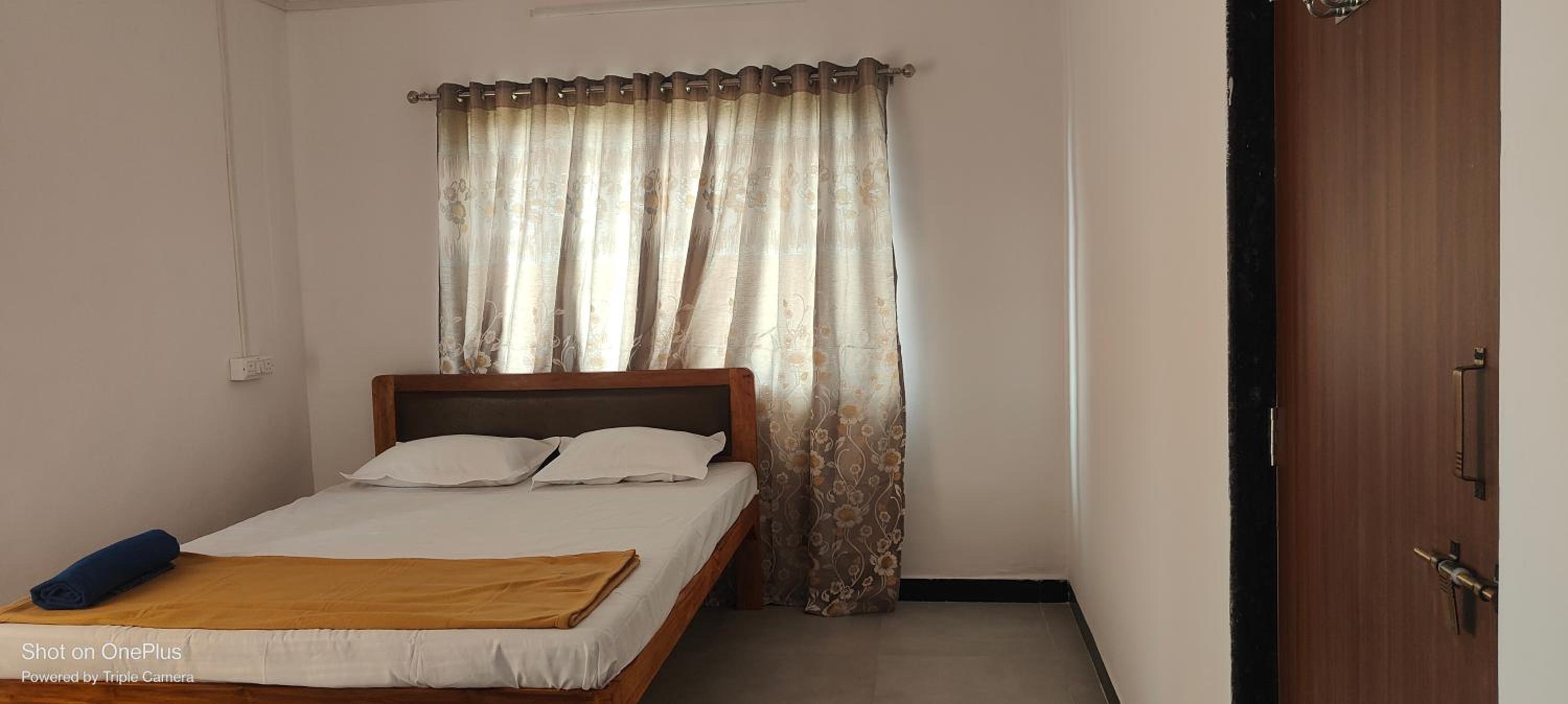 Budget Double Room photo 1