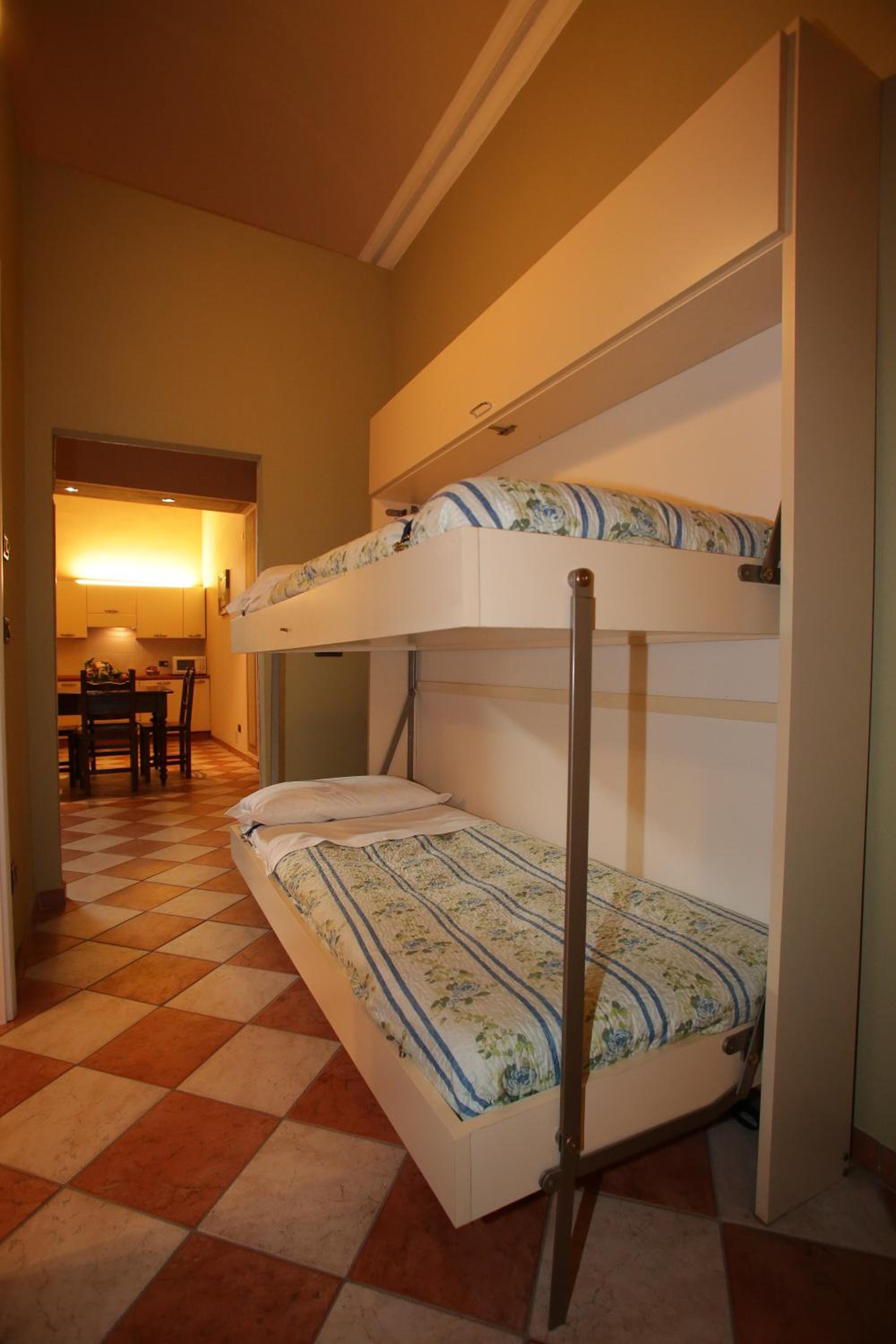 Deluxe One-Bedroom Apartment - Photo 6