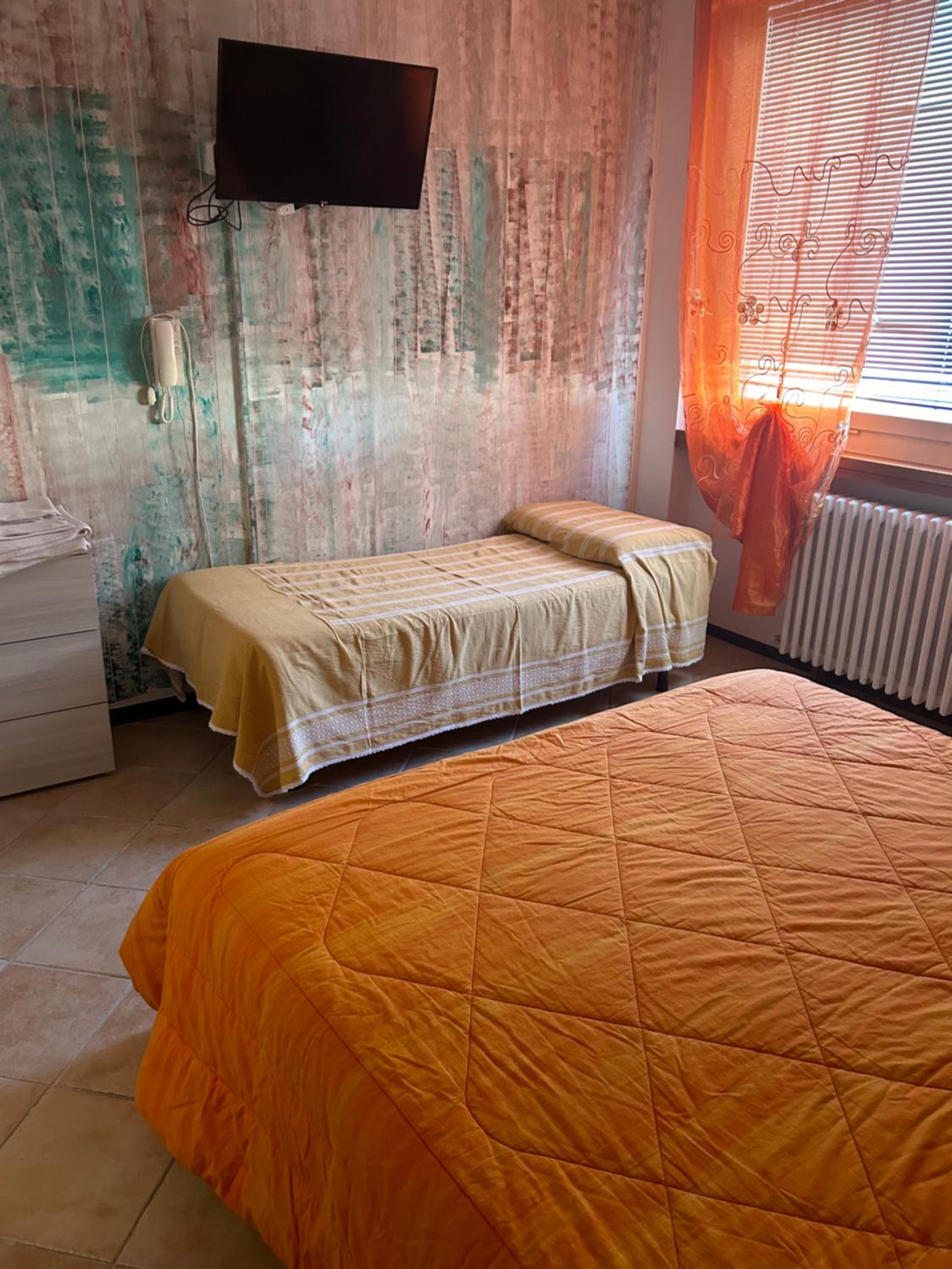 Deluxe Twin Room photo 3